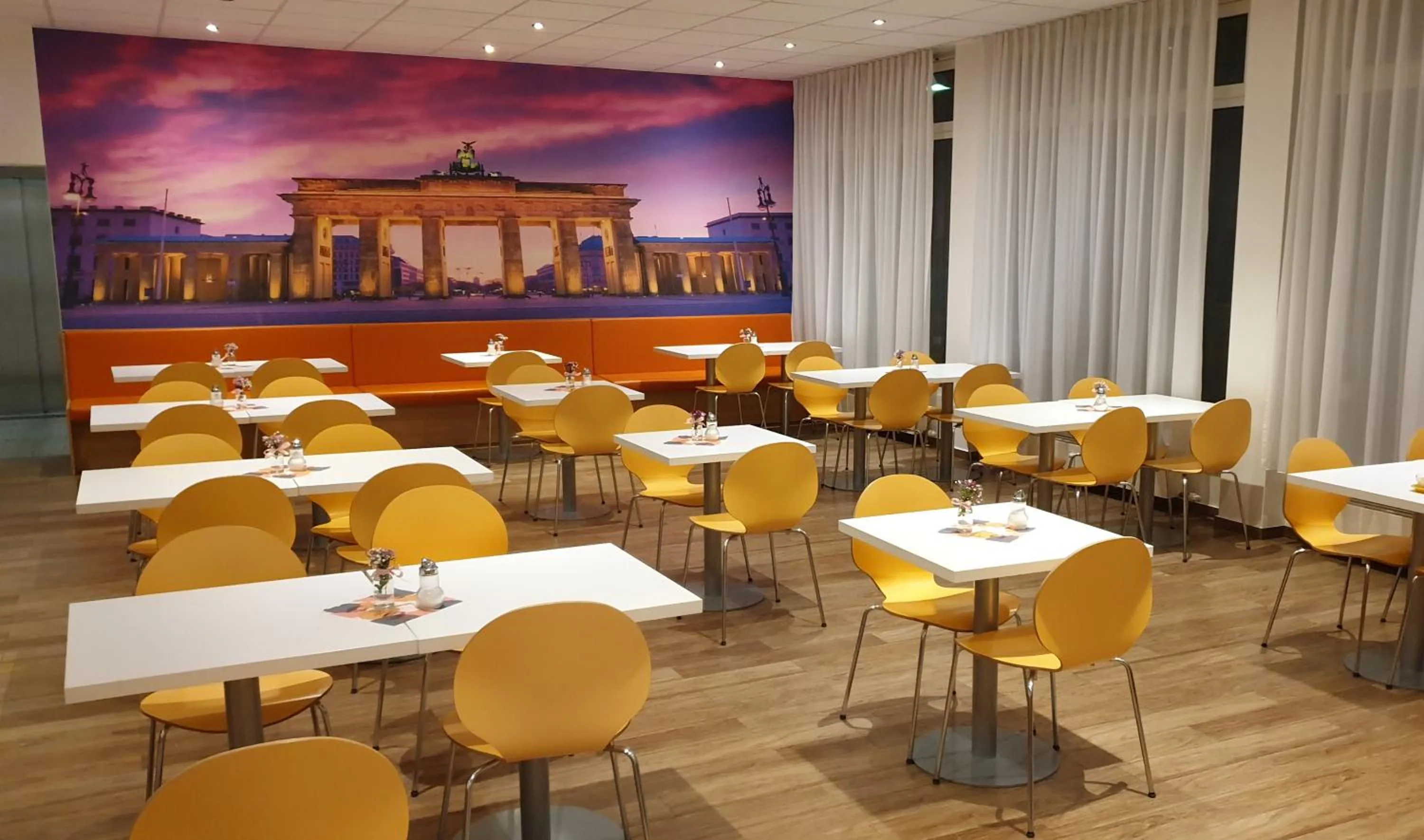 Seating area in ibis budget Berlin Ost