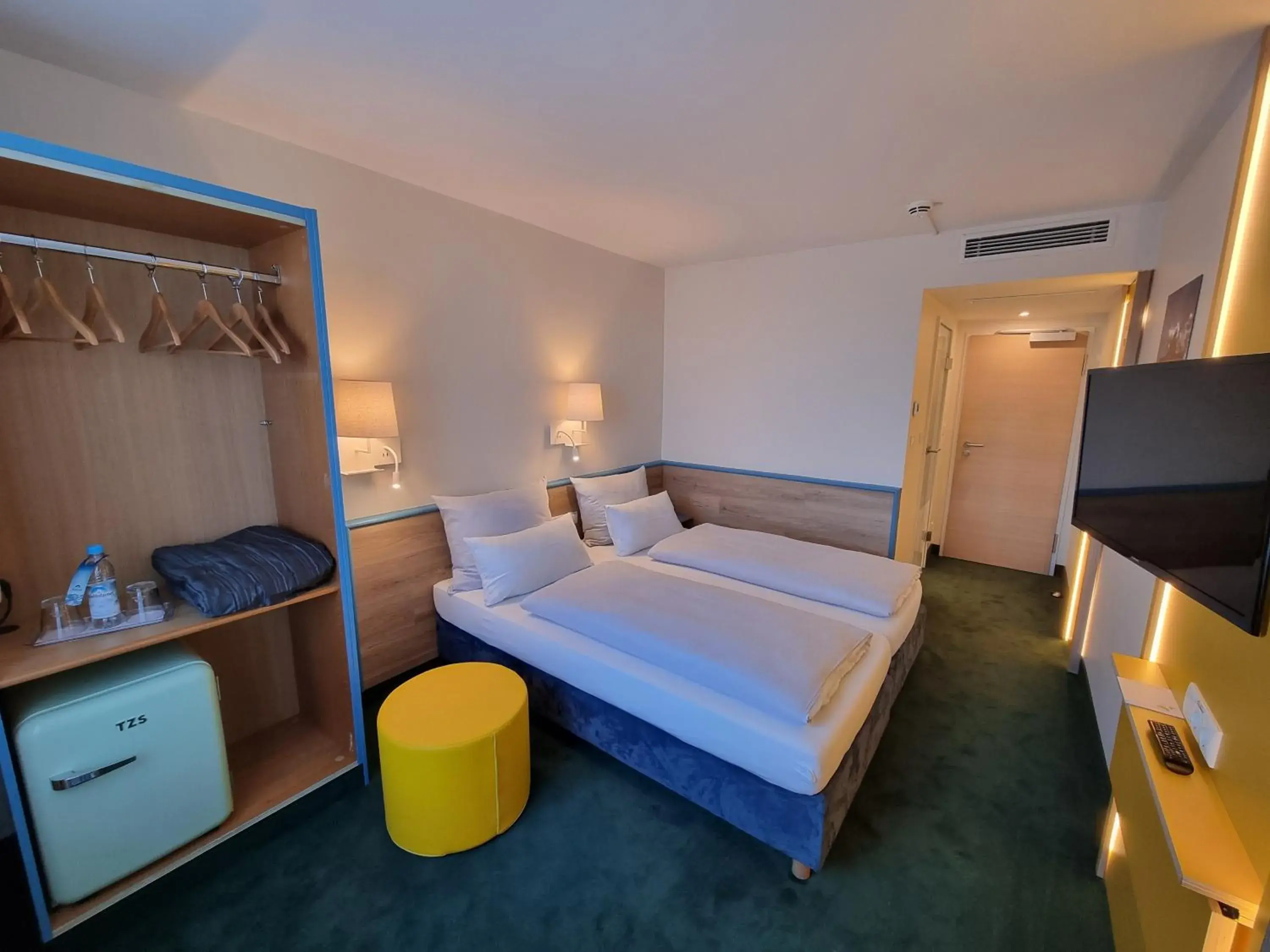 Standard Twin Room - single occupancy in myMINGA13 - Hotel & serviced Apartments Standard Twin Room - single occupancy in myMINGA13 - Hotel & serviced Apartments