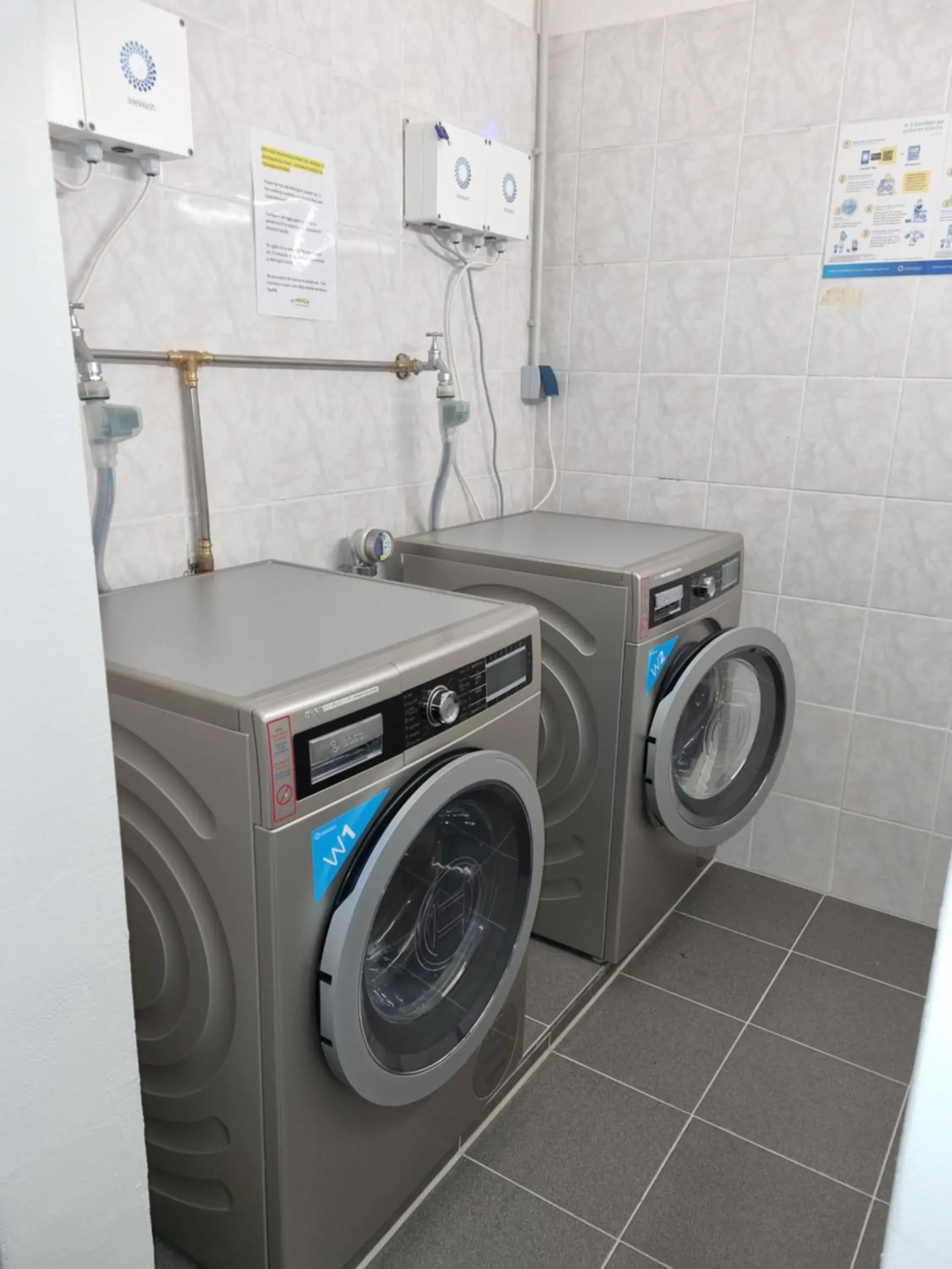 washing machine, Bathroom in myMINGA13 - Hotel & serviced Apartments