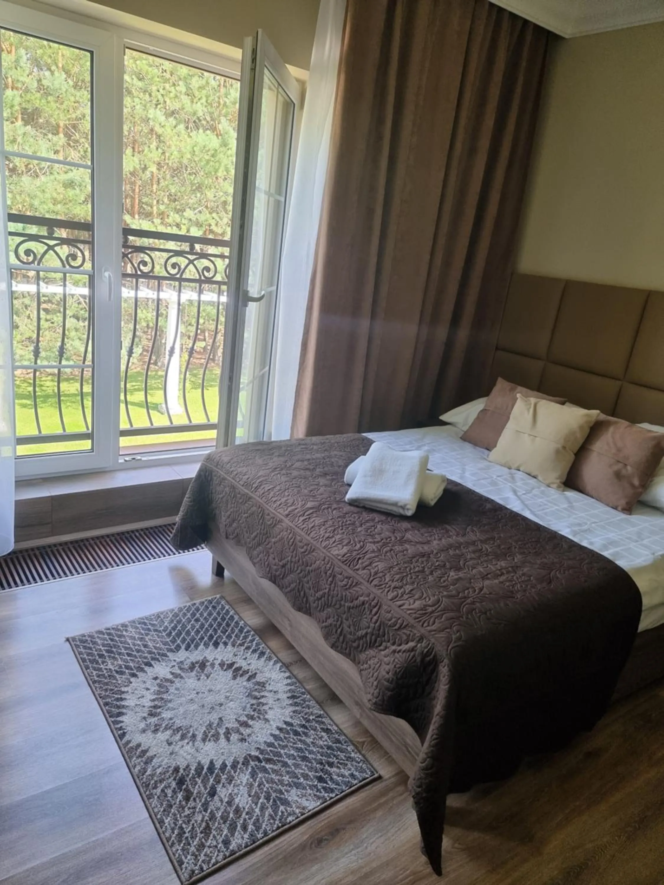 Bed in Dworek za Lasem