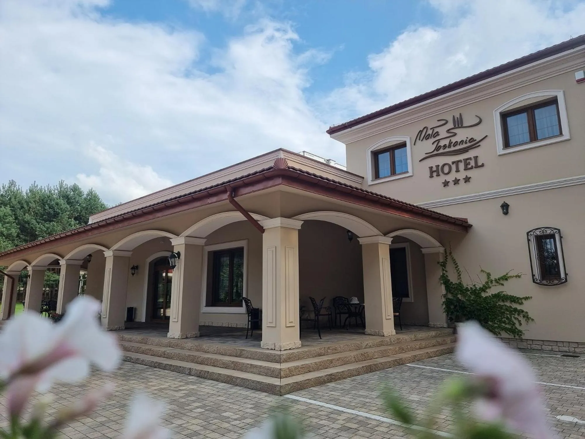 Property building in Dworek za Lasem