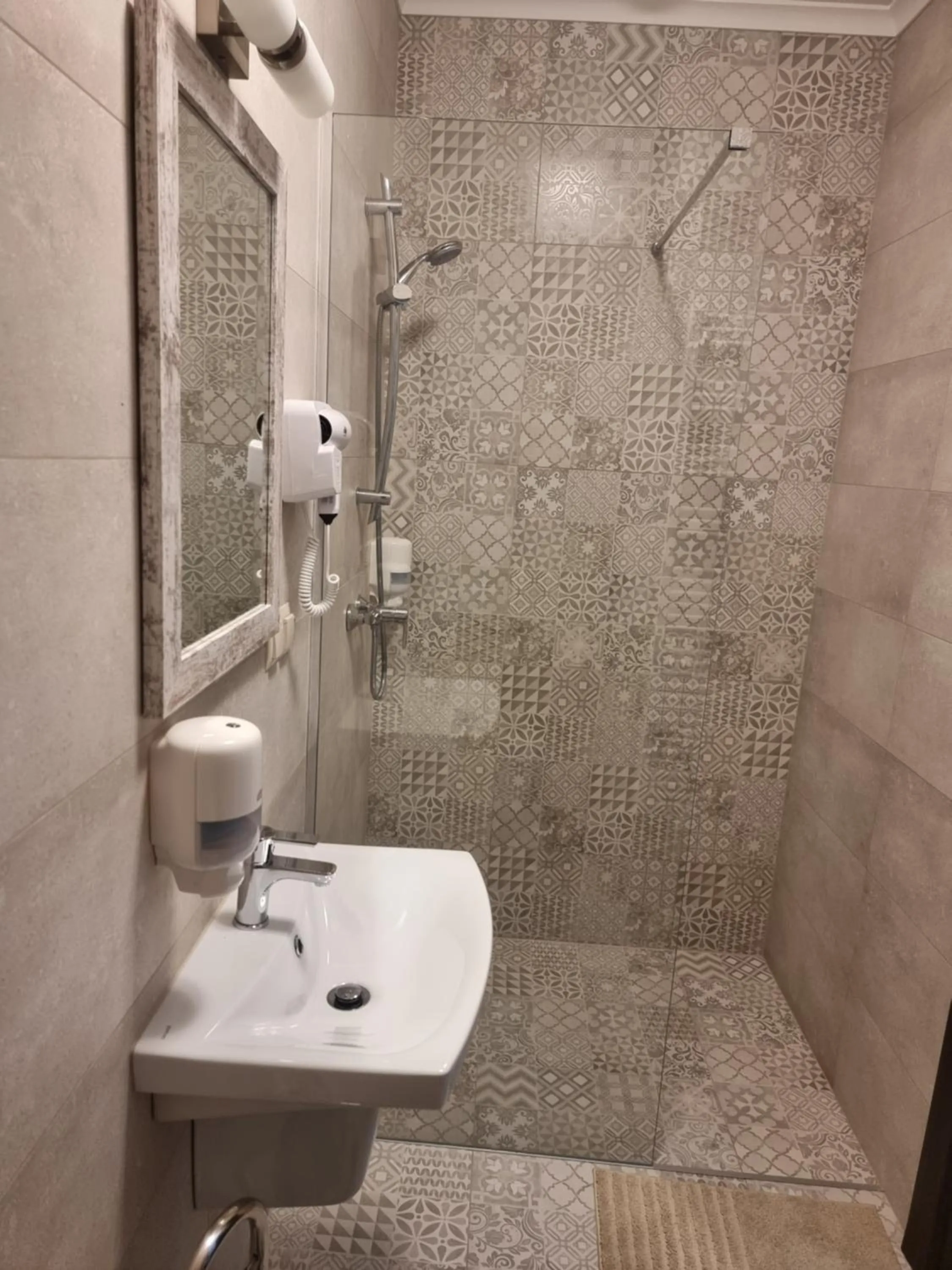 Bathroom in Dworek za Lasem