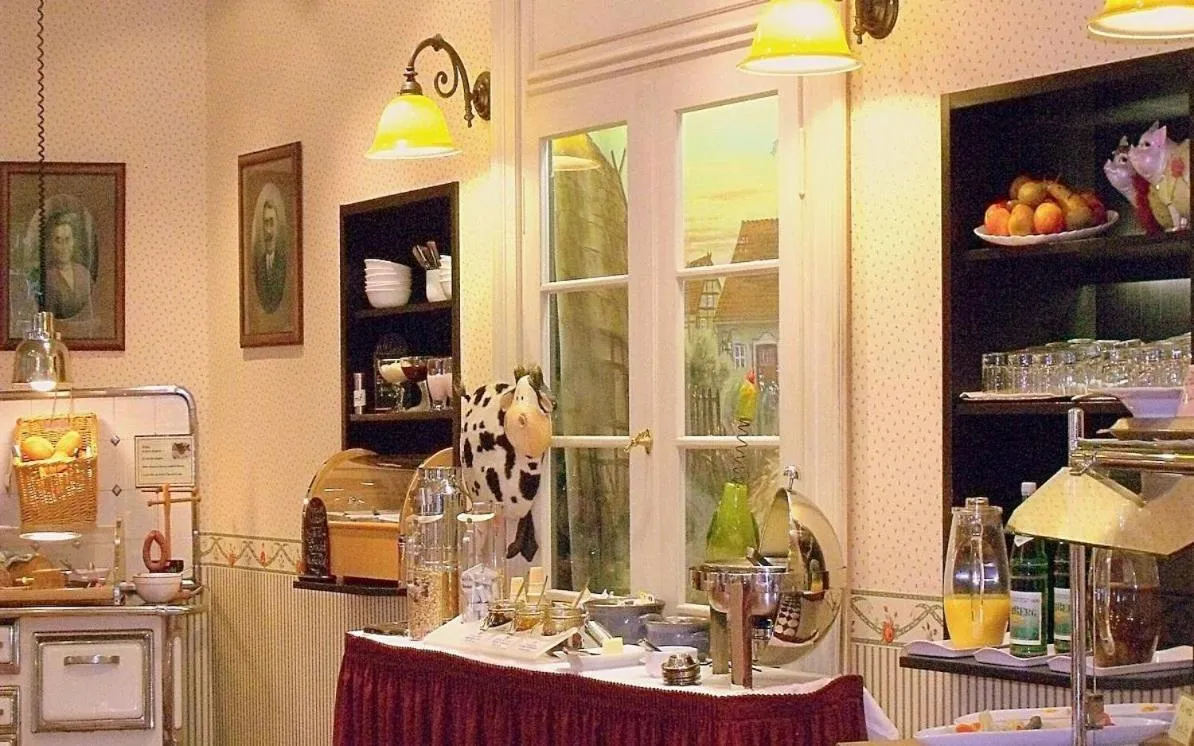 Buffet breakfast in Retro - Art - Hotel Lünen