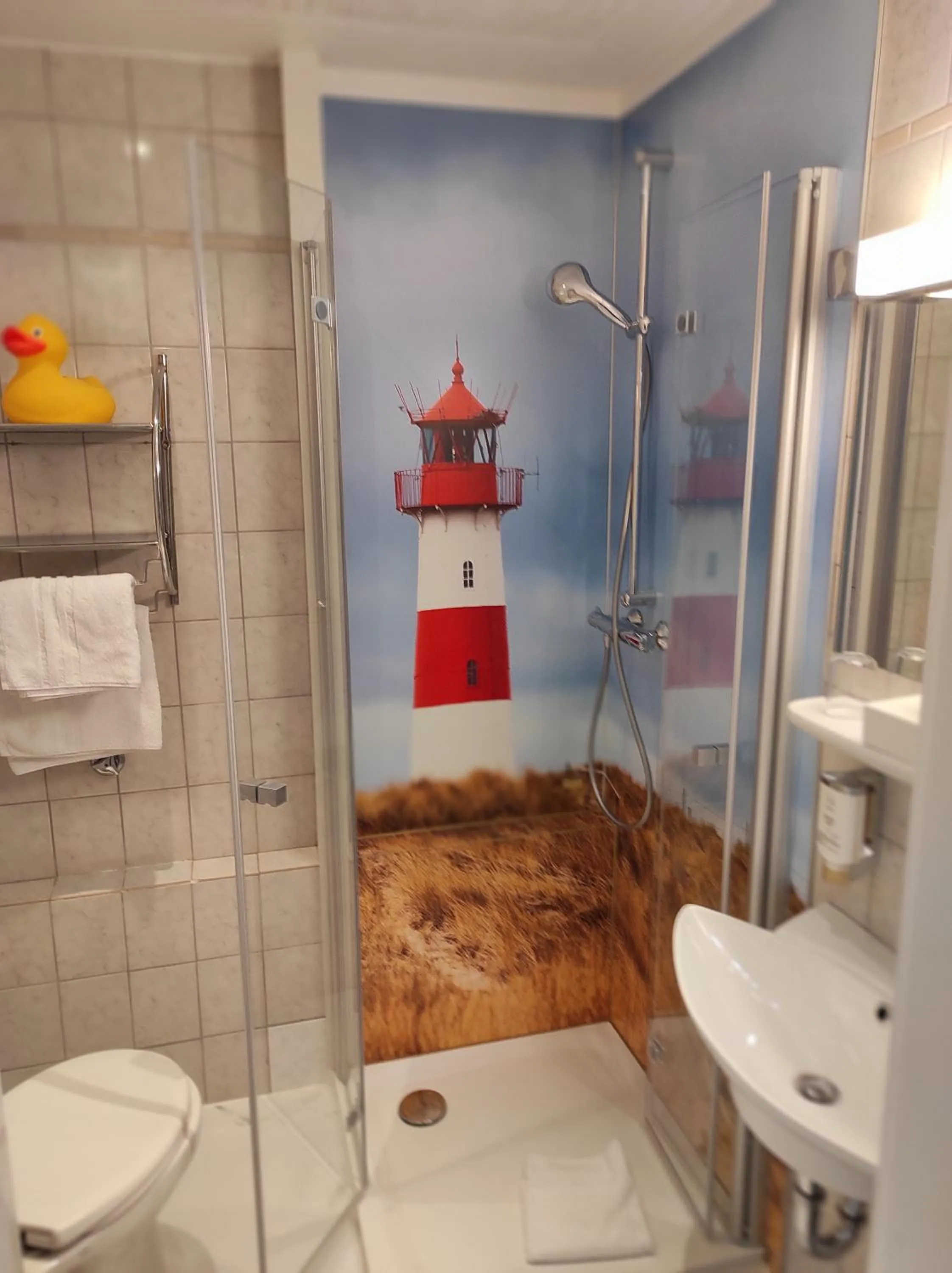 Shower in Retro - Art - Hotel Lünen