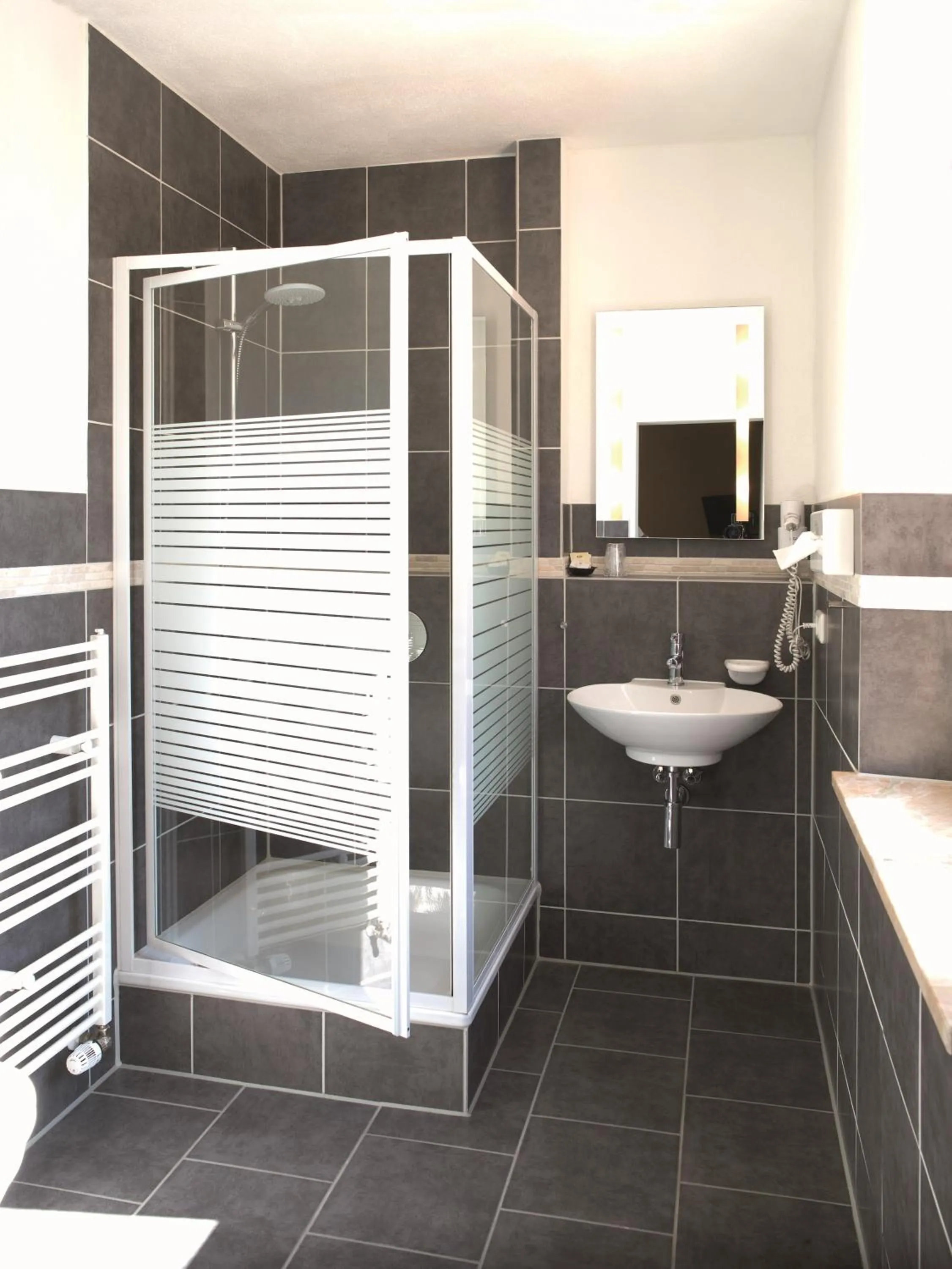 Bathroom in Hotel Augsburg Goldener Falke