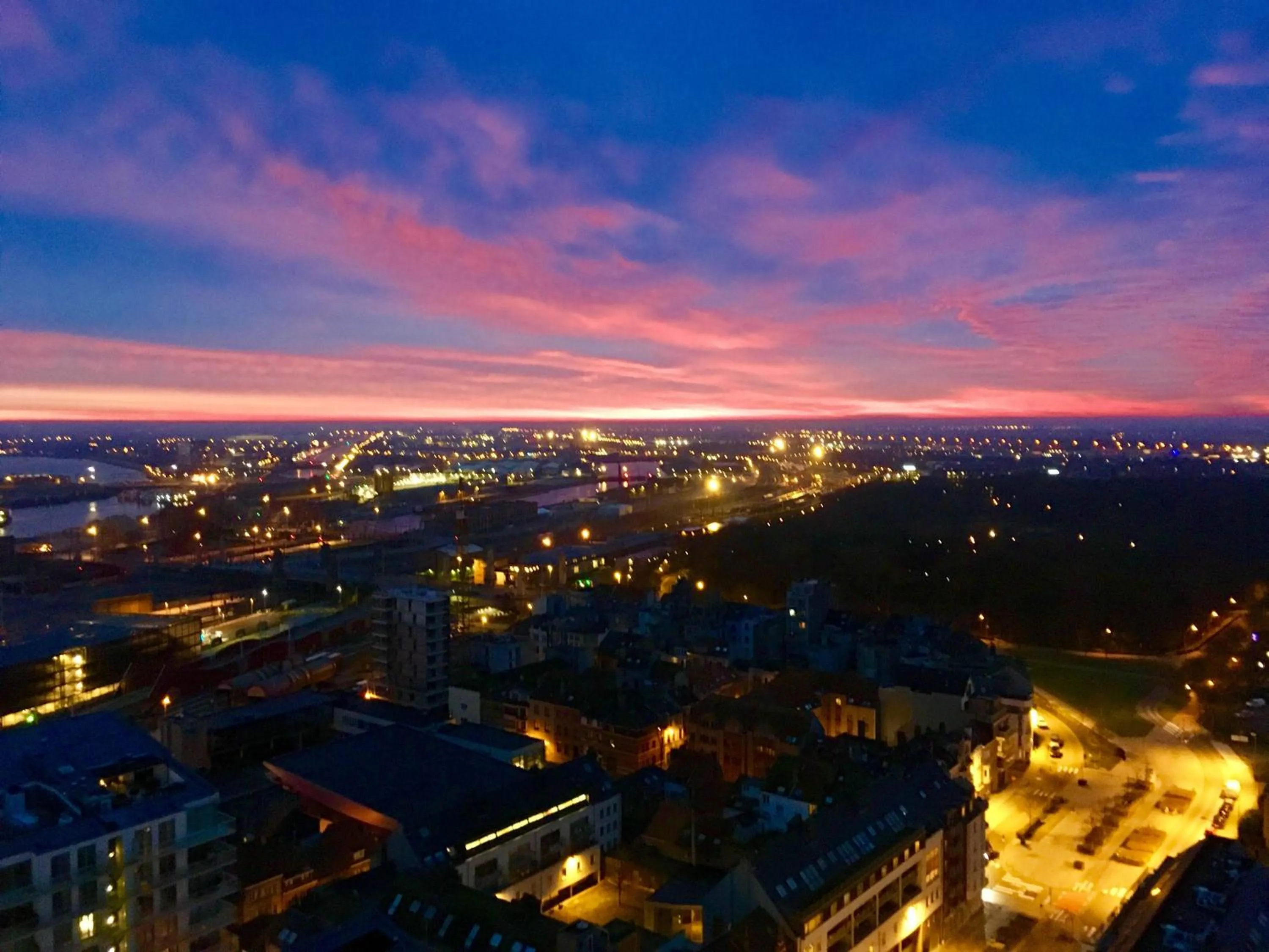 22ndFloor Luxury Suite