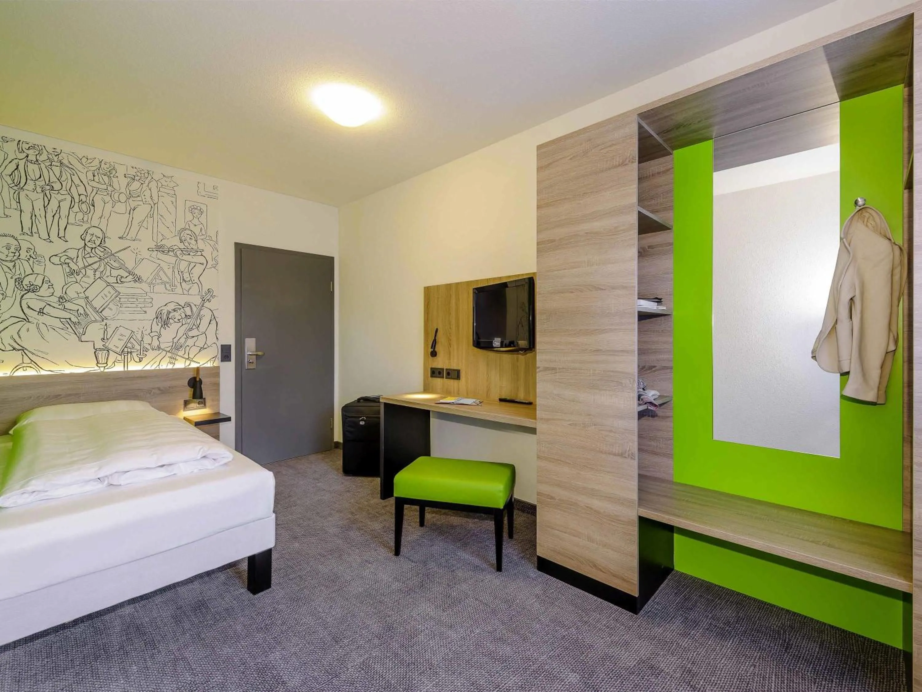 Bedroom, Bed in ibis Styles Halle