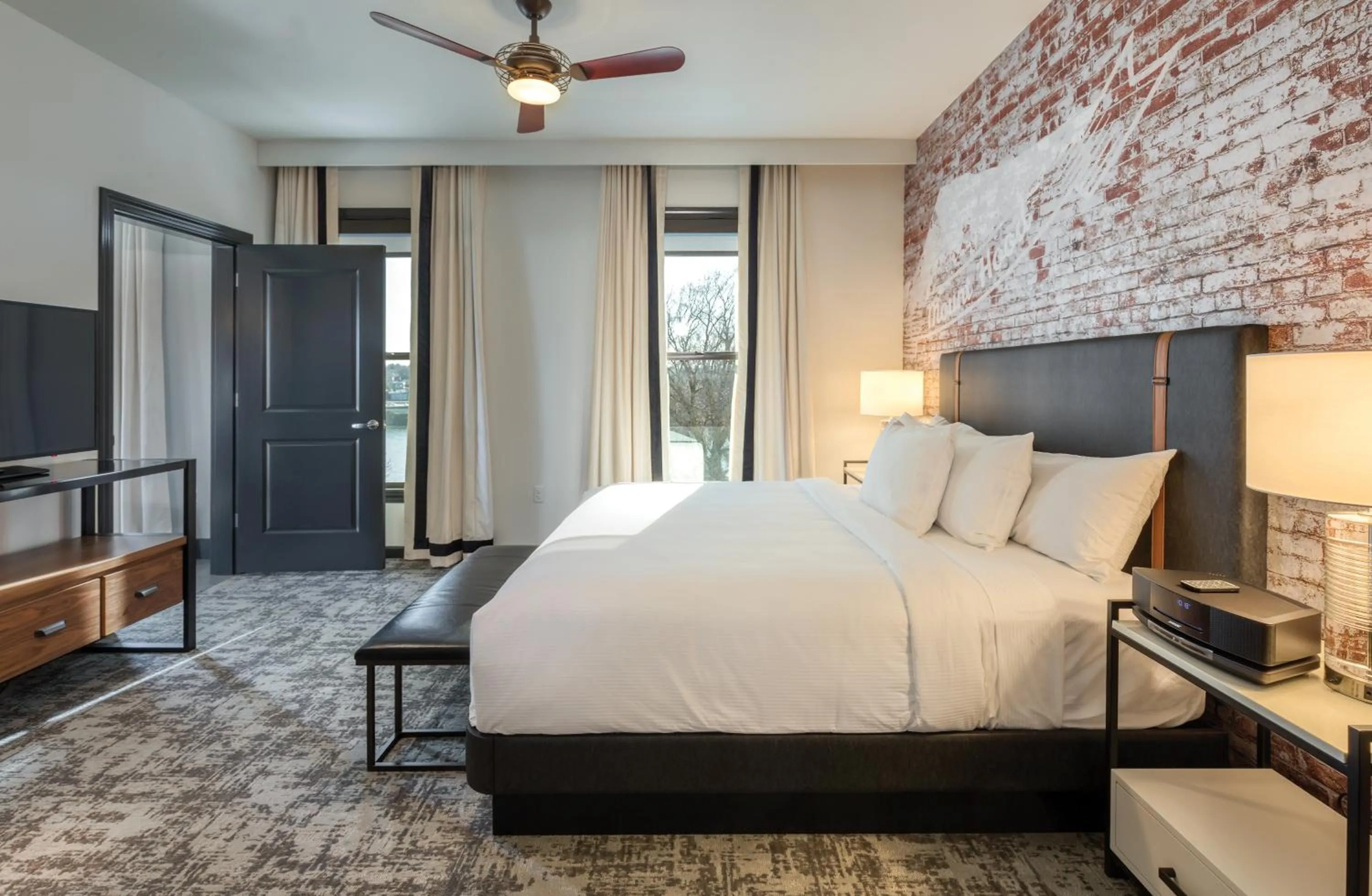 Bed in WorldMark Portland Waterfront Park