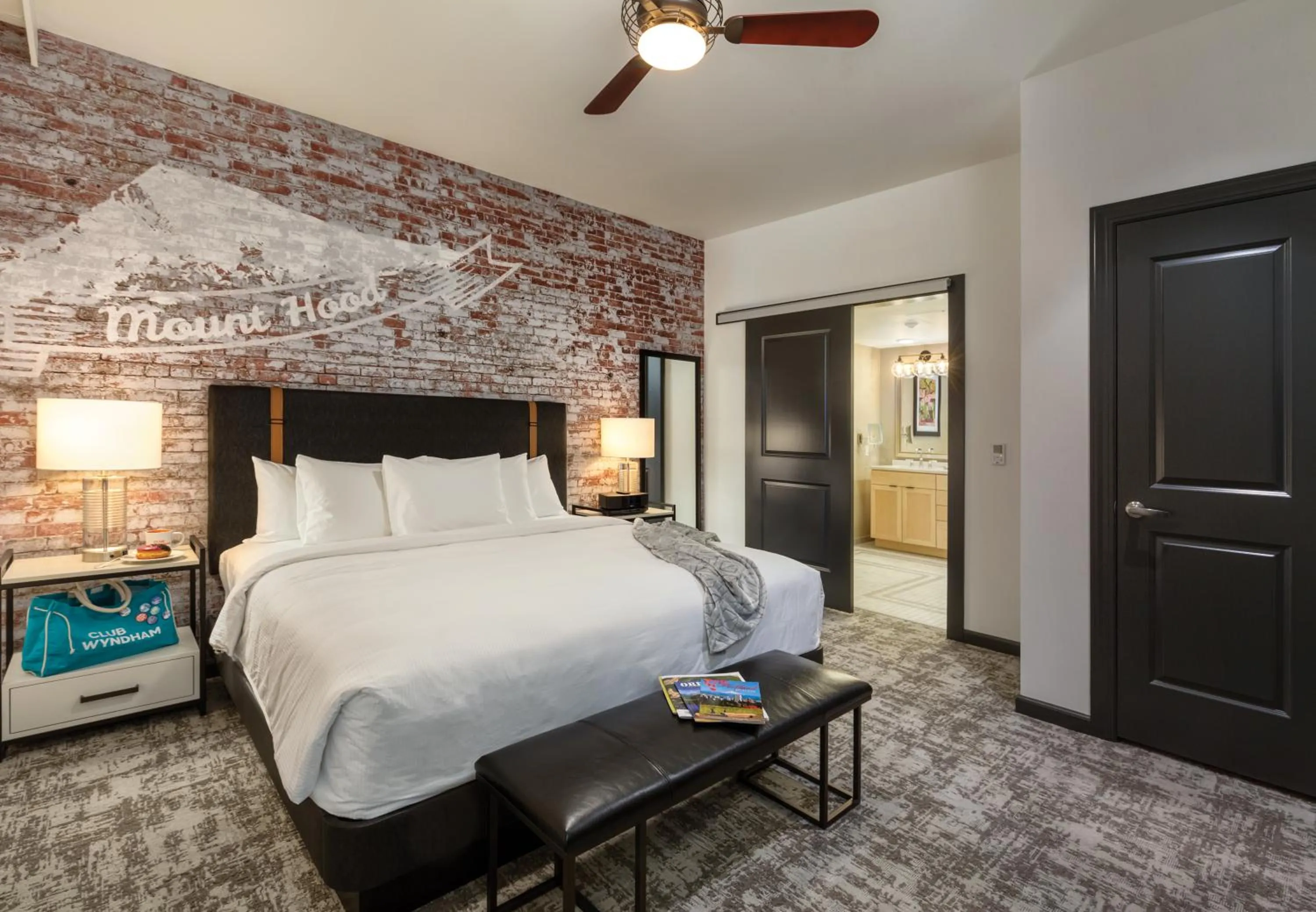 Bed in WorldMark Portland Waterfront Park