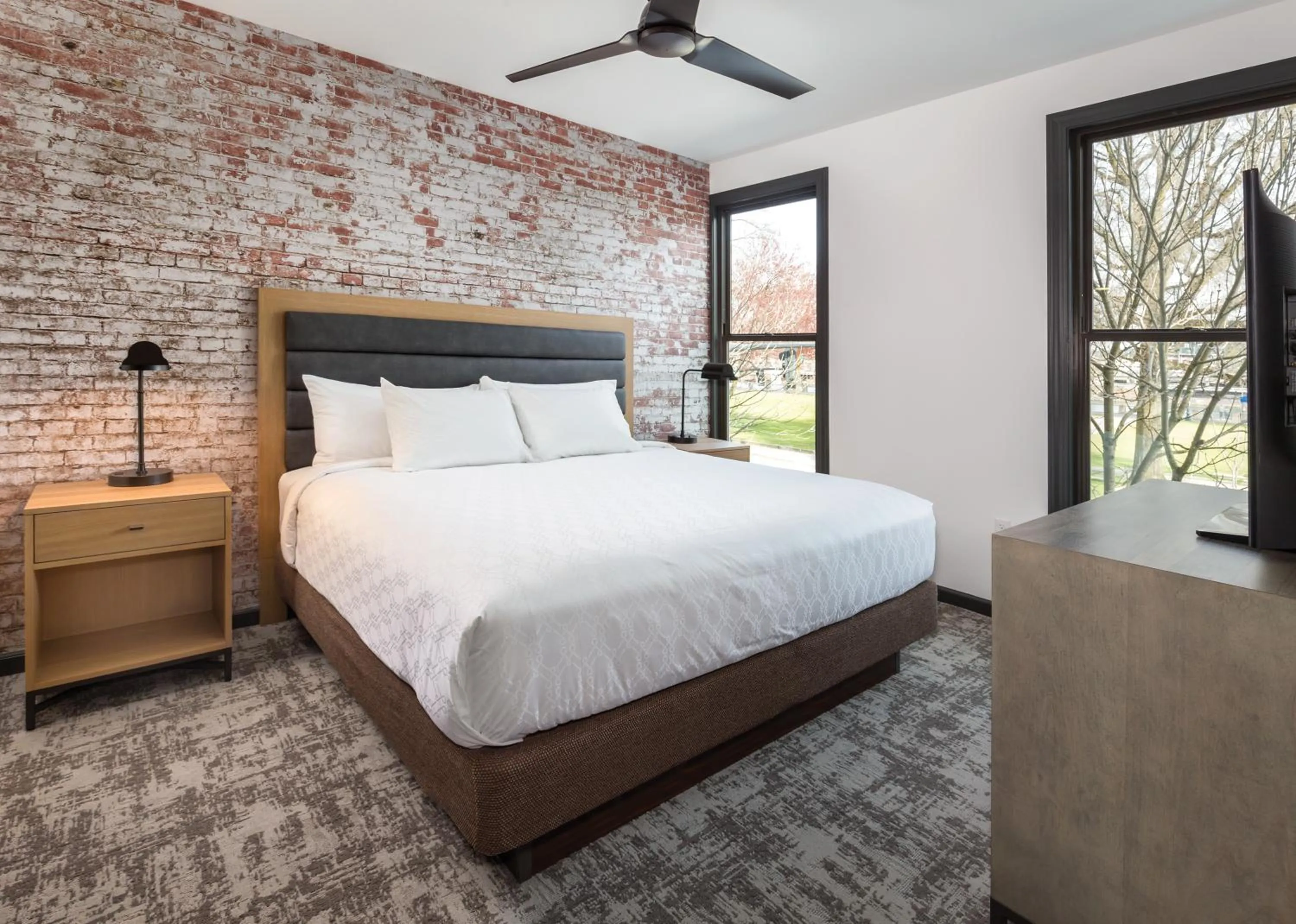 Bed in WorldMark Portland Waterfront Park