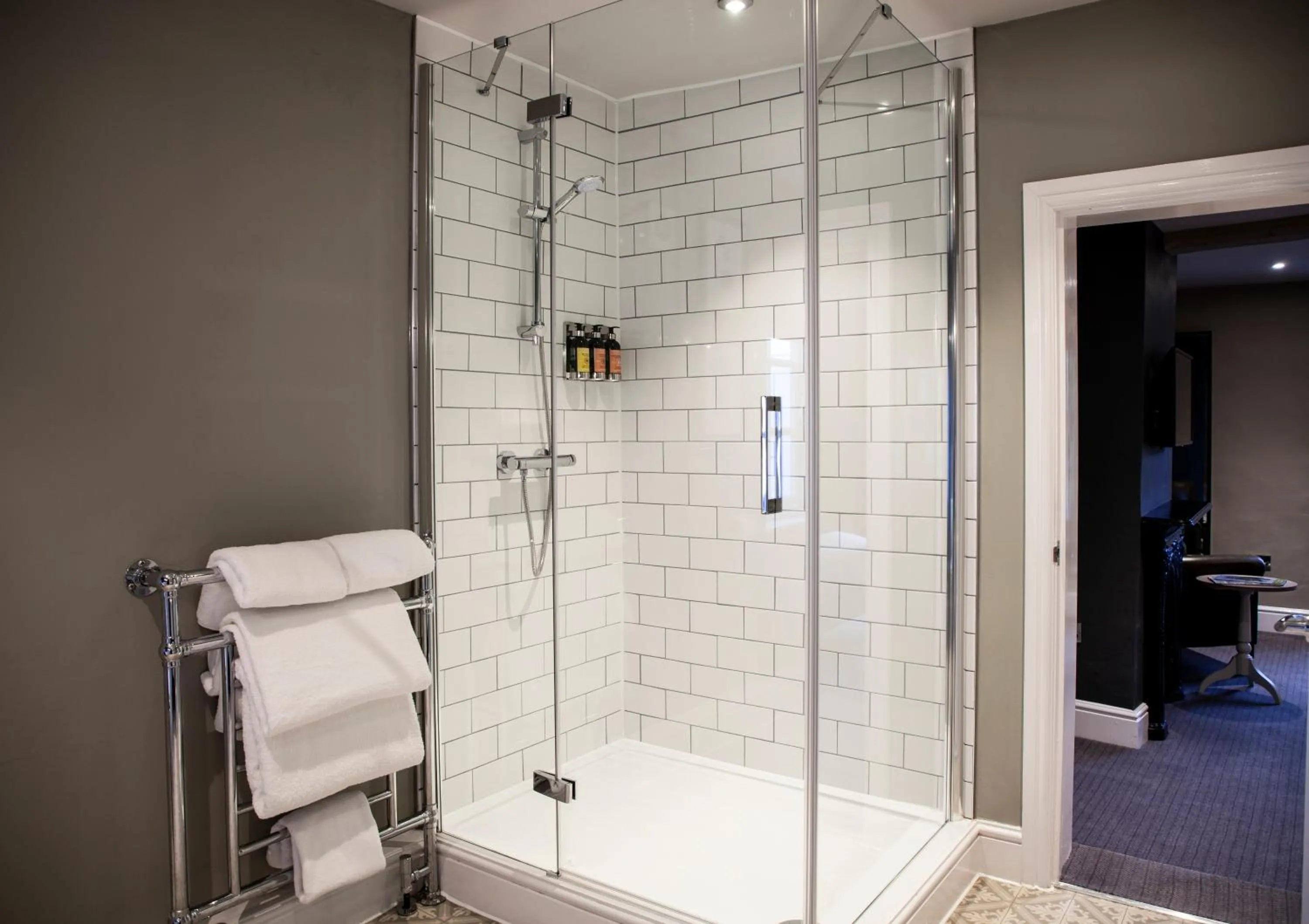 Bathroom in The Bell - Brunning and Price