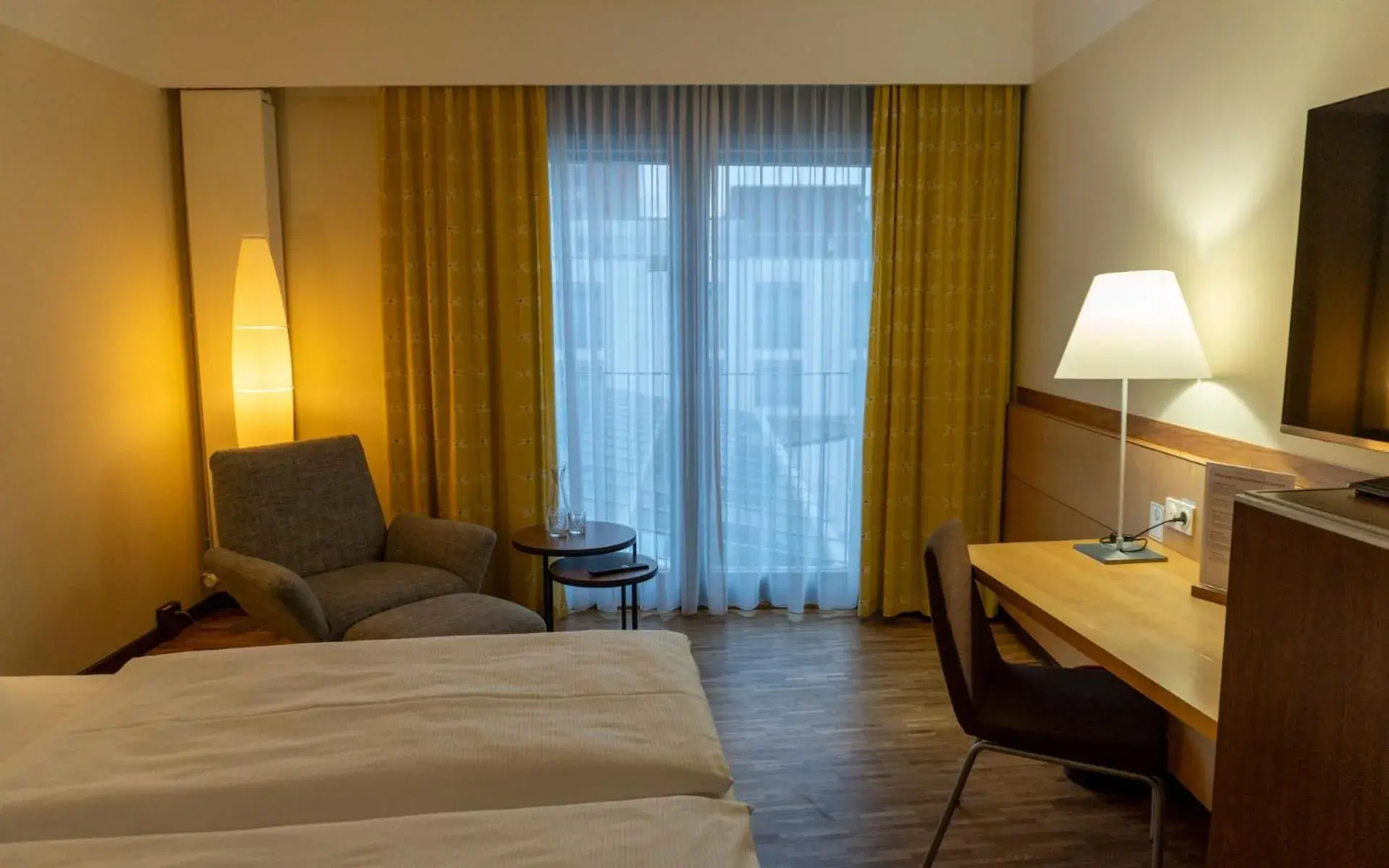 Photo of the whole room, Bed in centrovital Hotel Berlin Photo of the whole room, Bed in centrovital Hotel Berlin