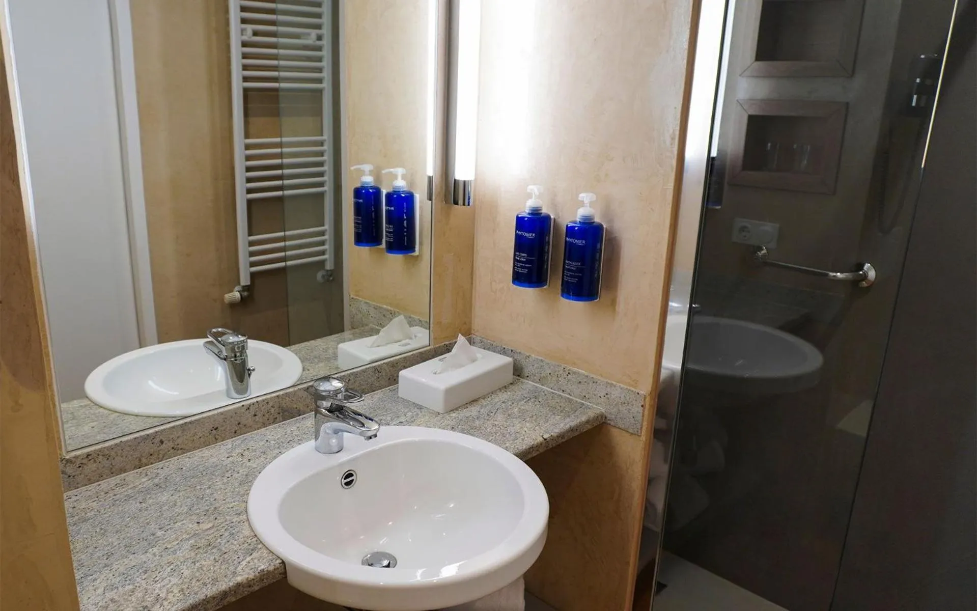 Bathroom in centrovital Hotel Berlin