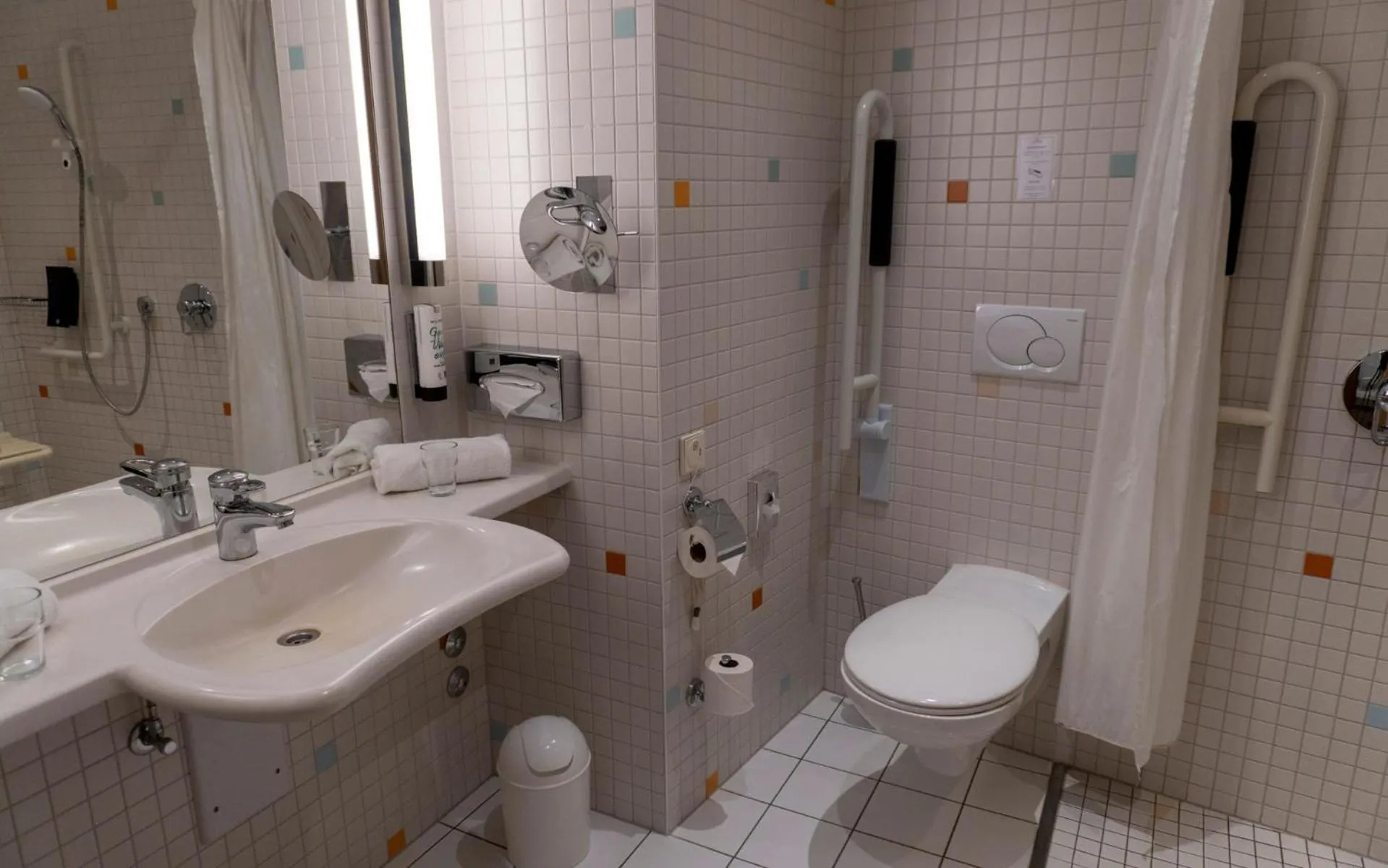 Shower in centrovital Hotel Berlin