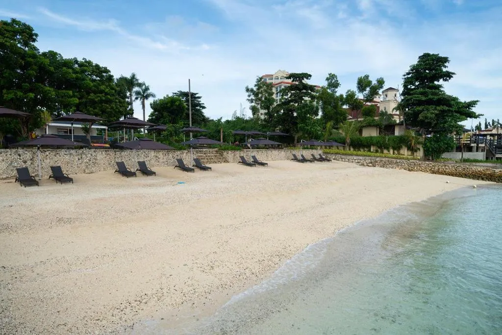 Beach in The Reef Island Resort Mactan, Cebu