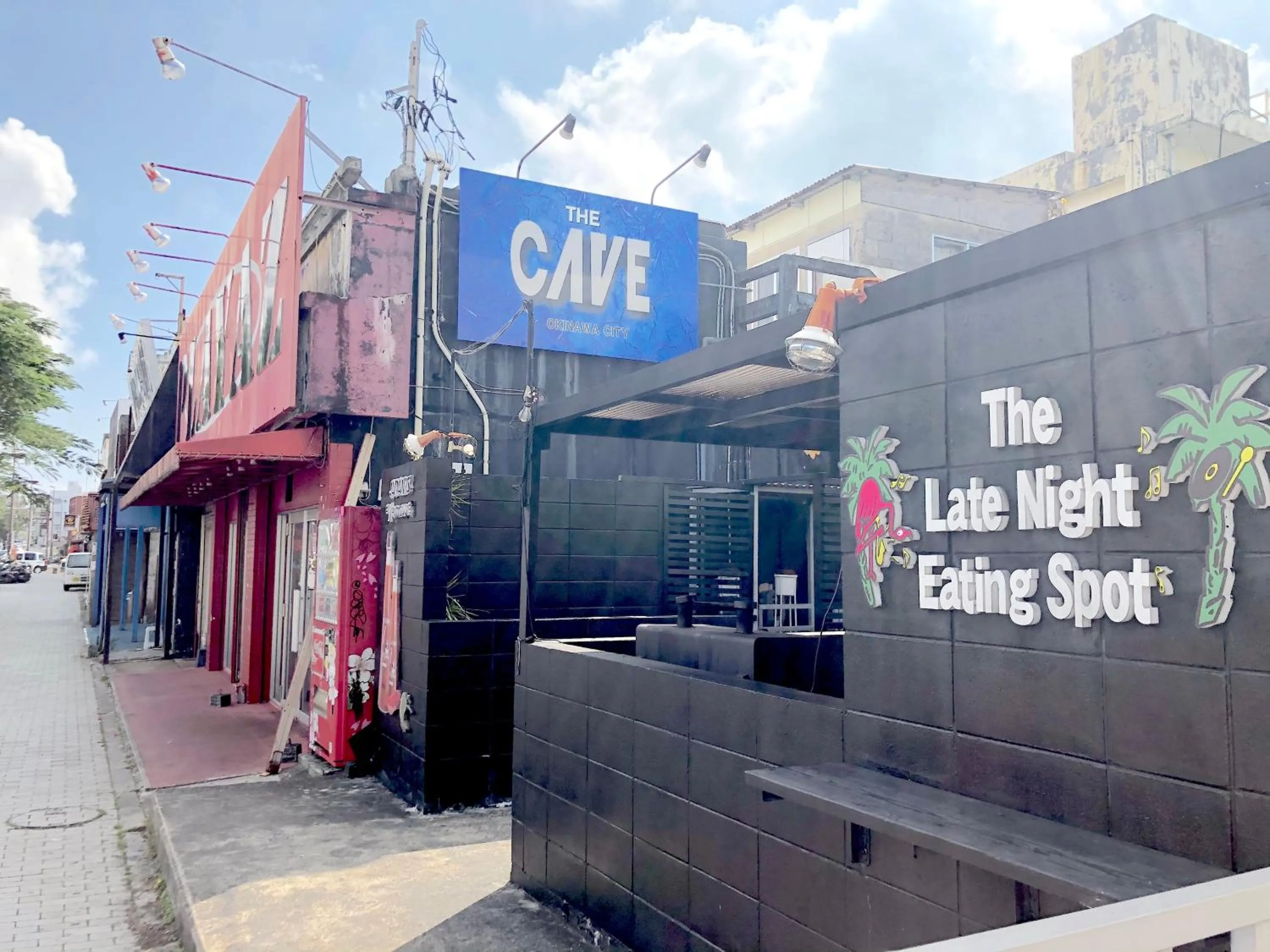 Neighbourhood in Time Rich