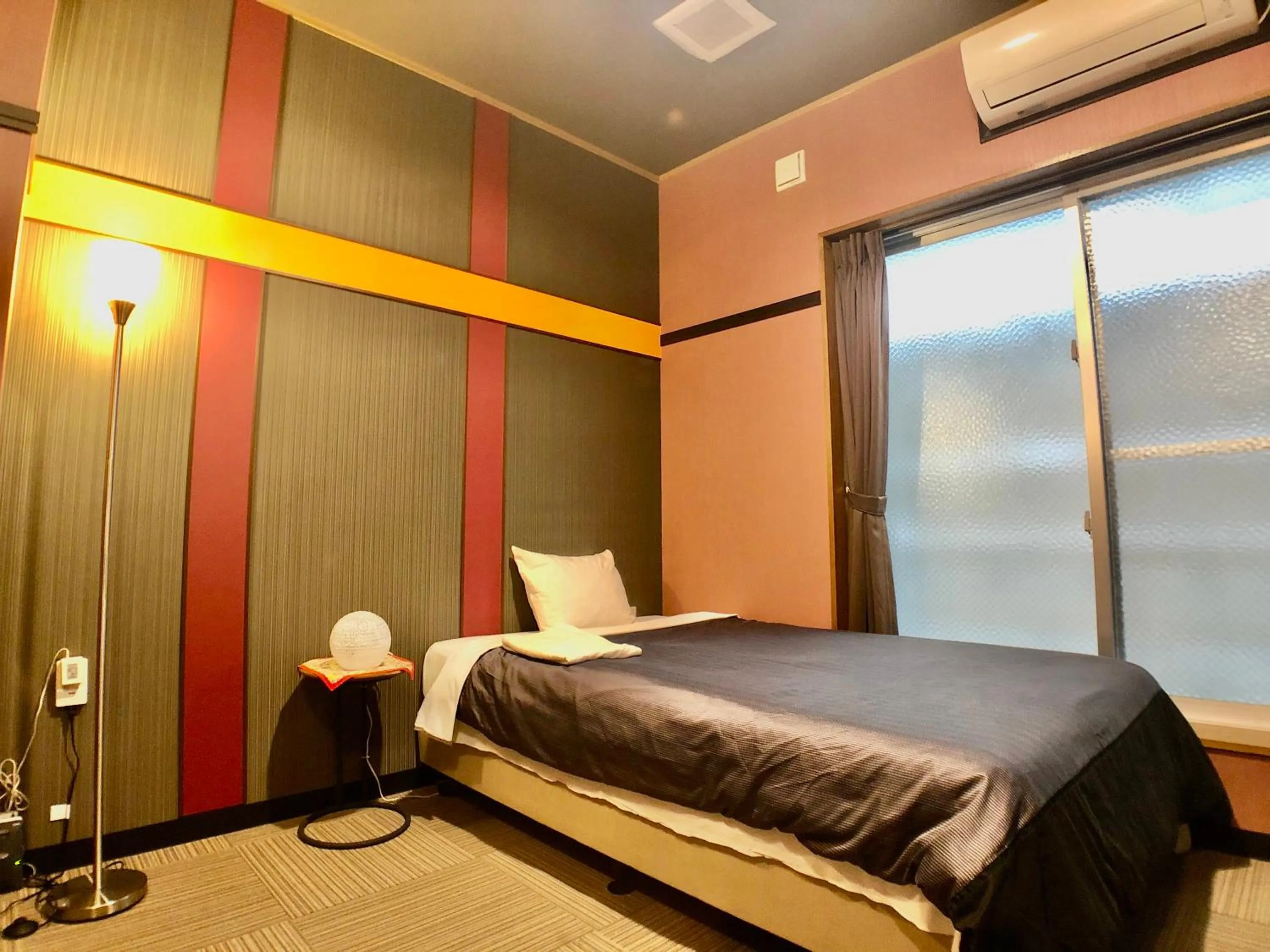 Bedroom in Time Rich