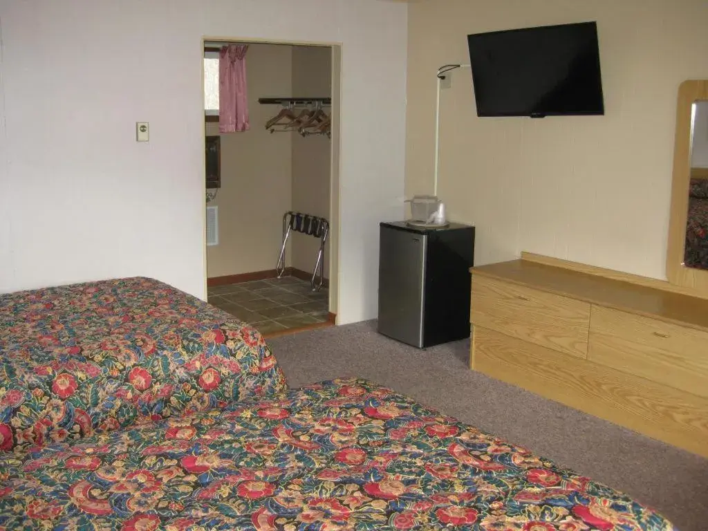 Quadruple Room with Brook View in Brookside Motel & Cabins Quadruple Room with Brook View in Brookside Motel & Cabins