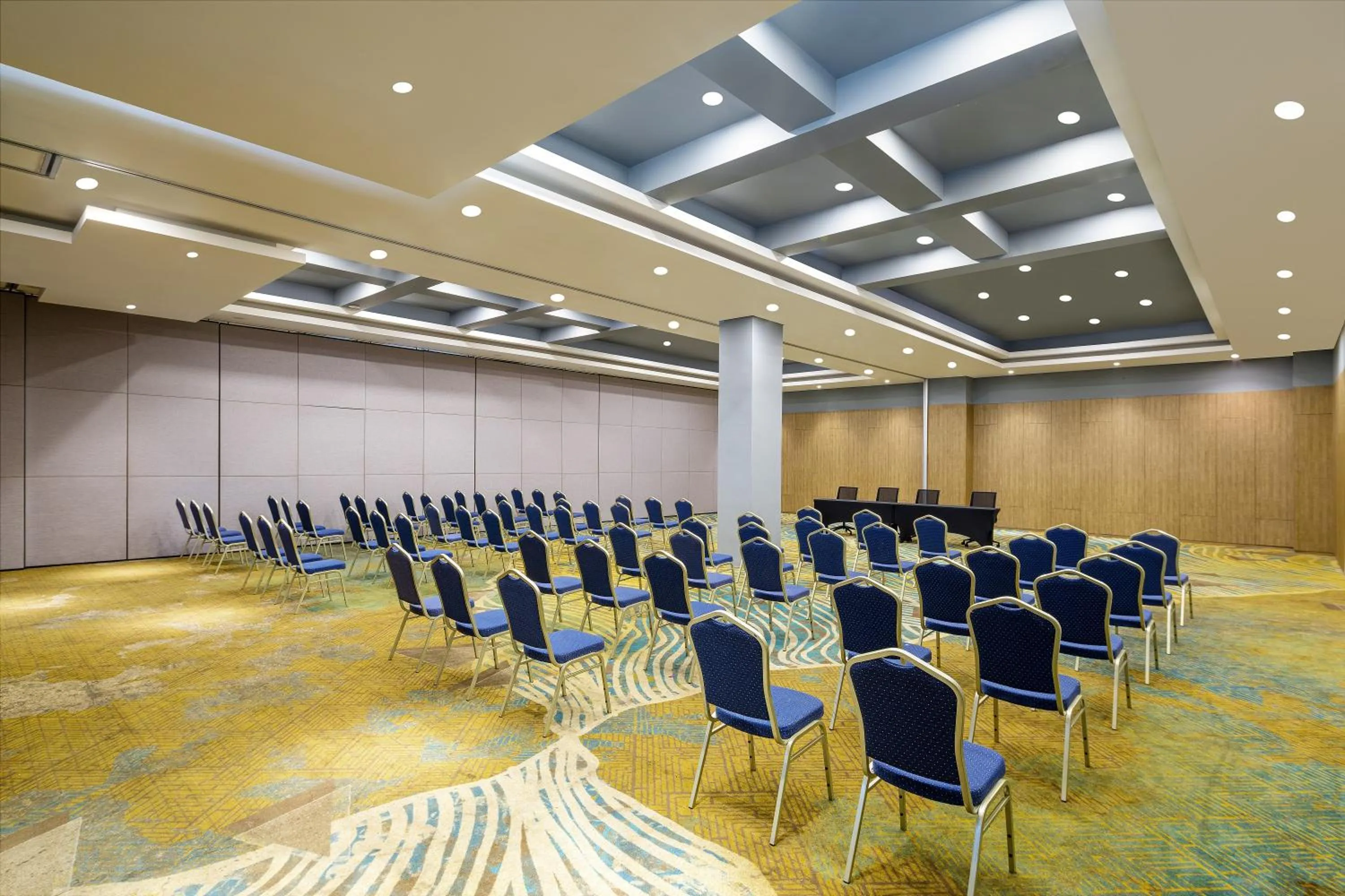 Banquet/Function facilities in Luminor Hotel Purwokerto By WH