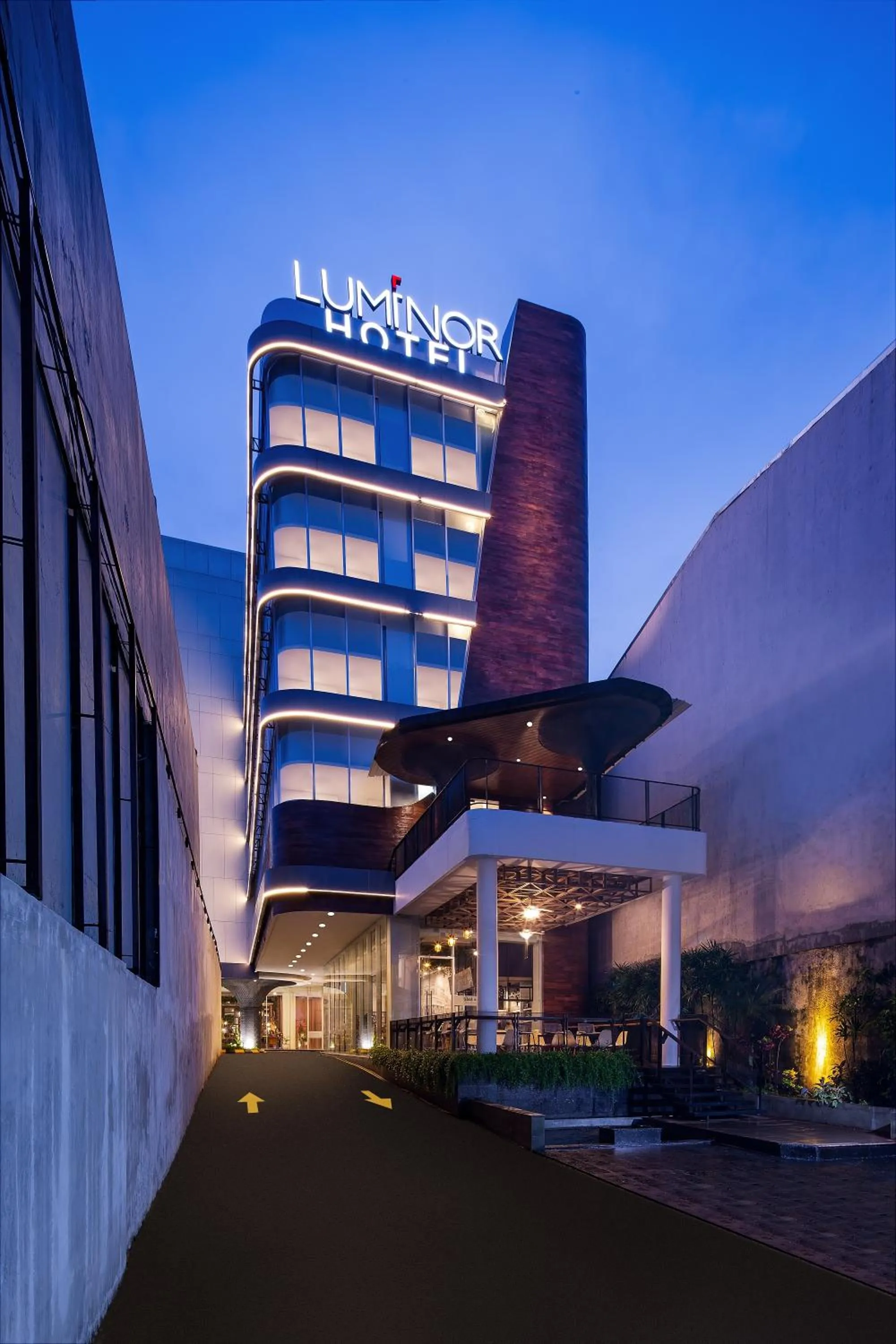 Property building in Luminor Hotel Purwokerto By WH