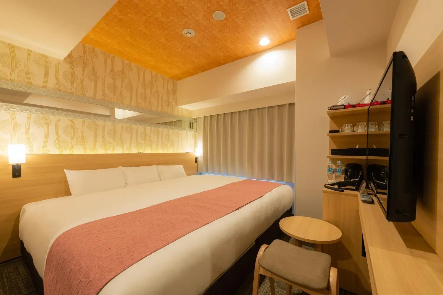 Photo of the whole room, Bed in Tosei Hotel Cocone Ueno Okachimachi Photo of the whole room, Bed in Tosei Hotel Cocone Ueno Okachimachi