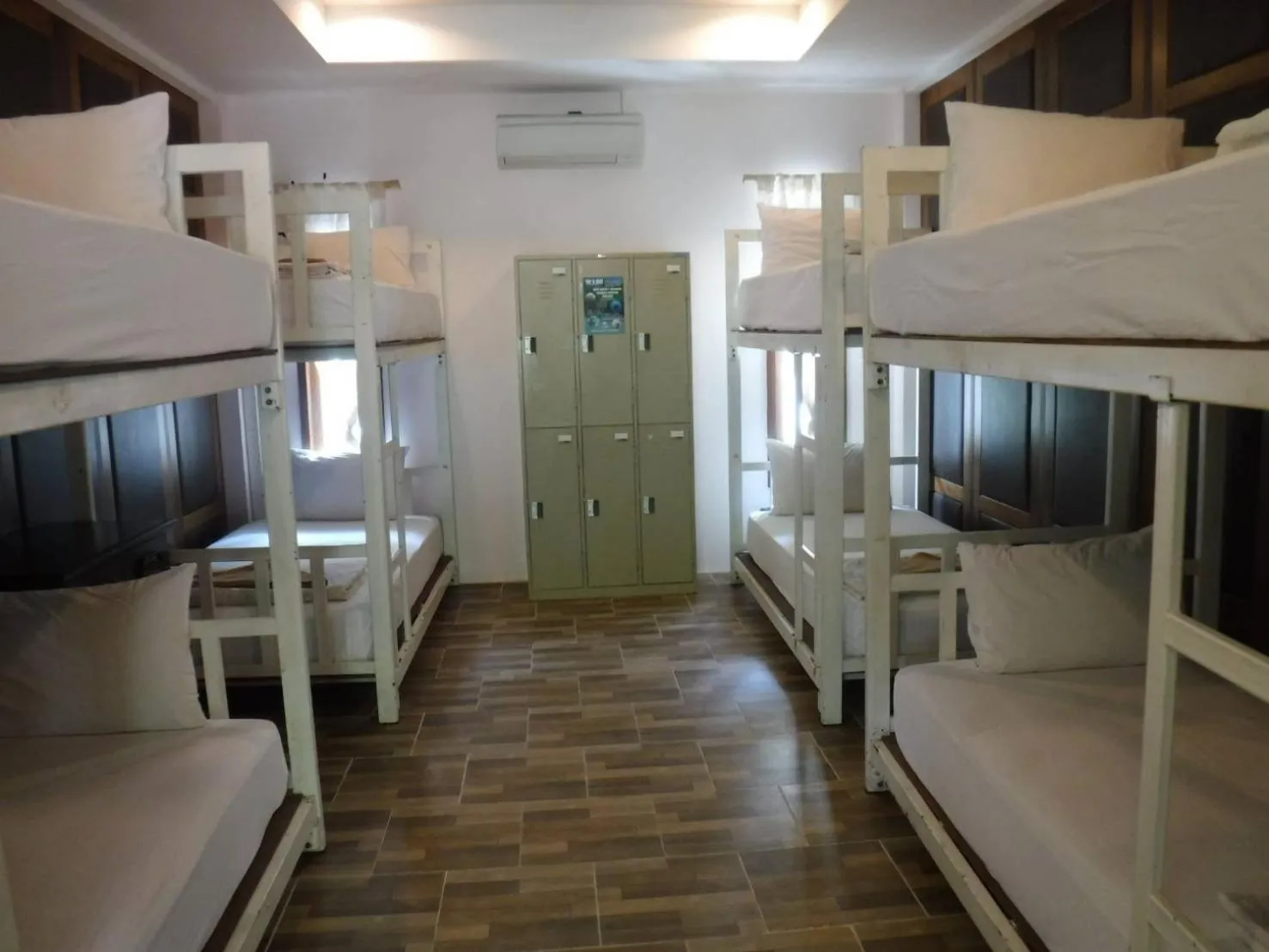 bunk bed, Bed in Seashell Resort Hostel Koh Tao