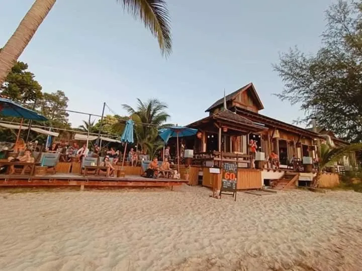 Restaurant/places to eat in Seashell Resort Hostel Koh Tao