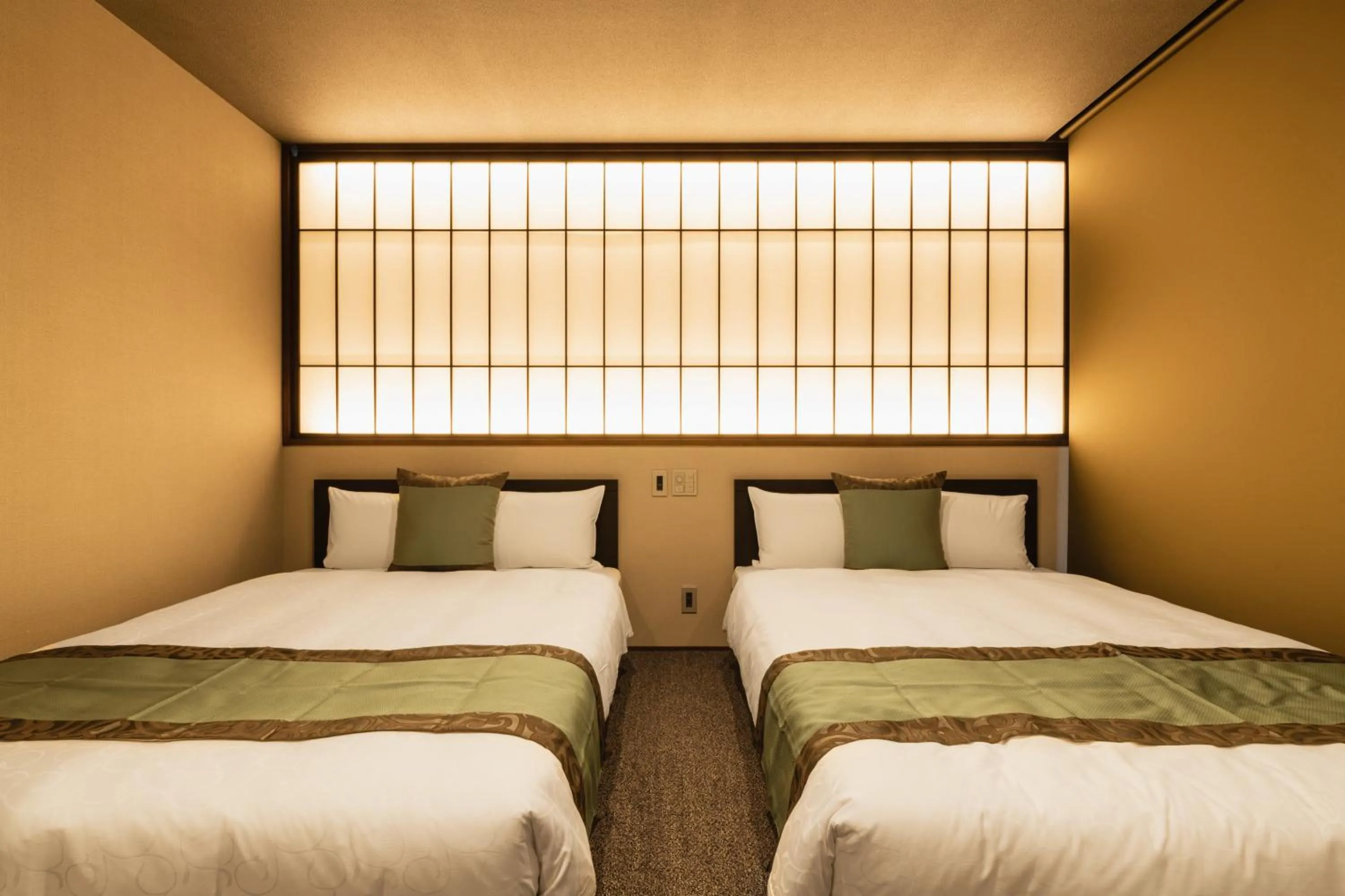 Bed in GRAND BASE Haruyoshi