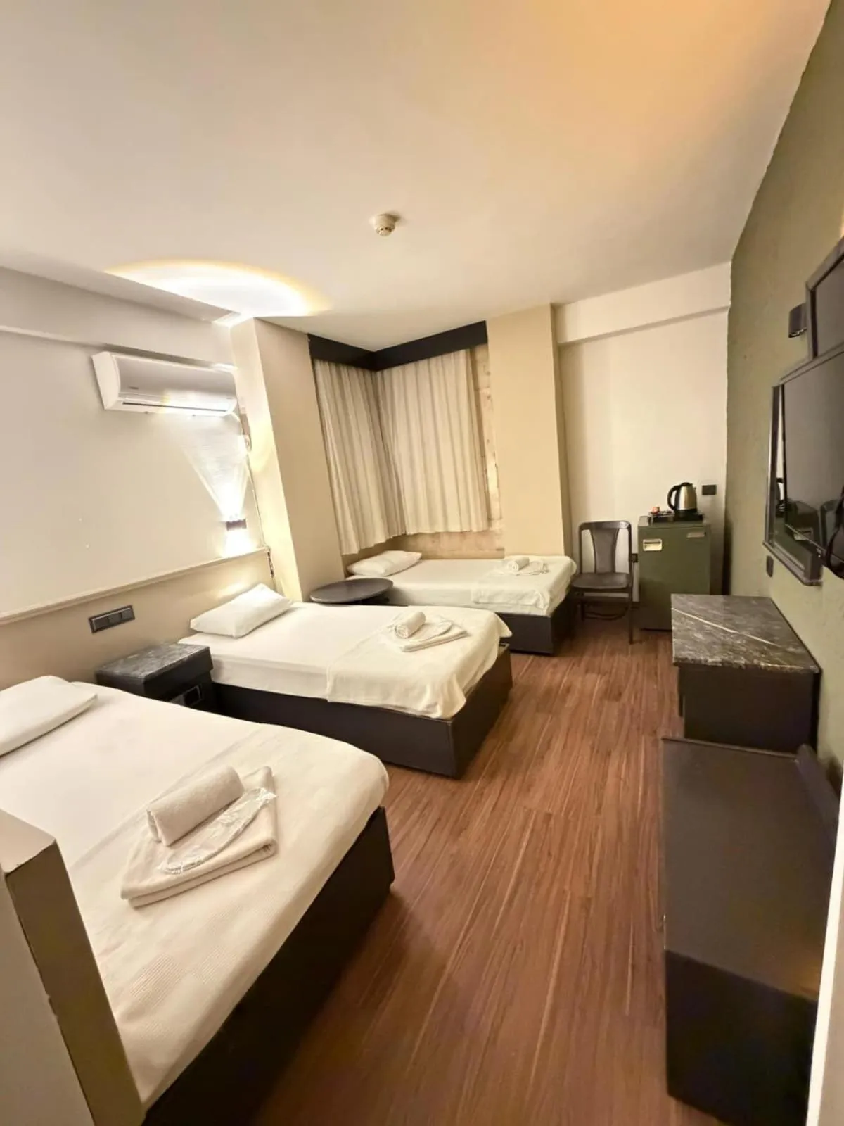 Photo of the whole room, Bed in Hotel Güleryüz 2