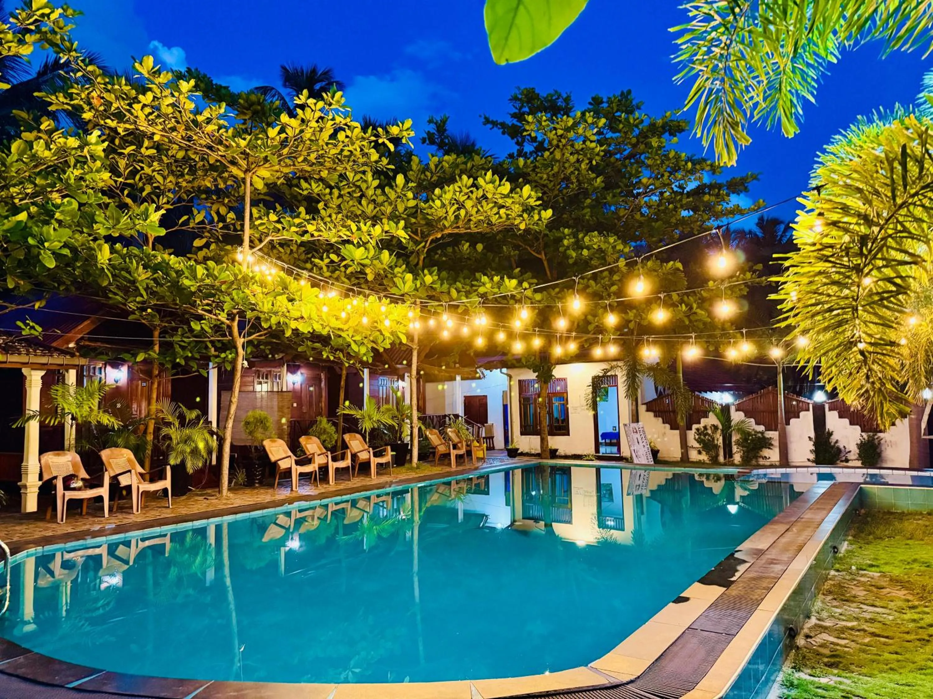 Swimming pool in Trinco Star Cabana