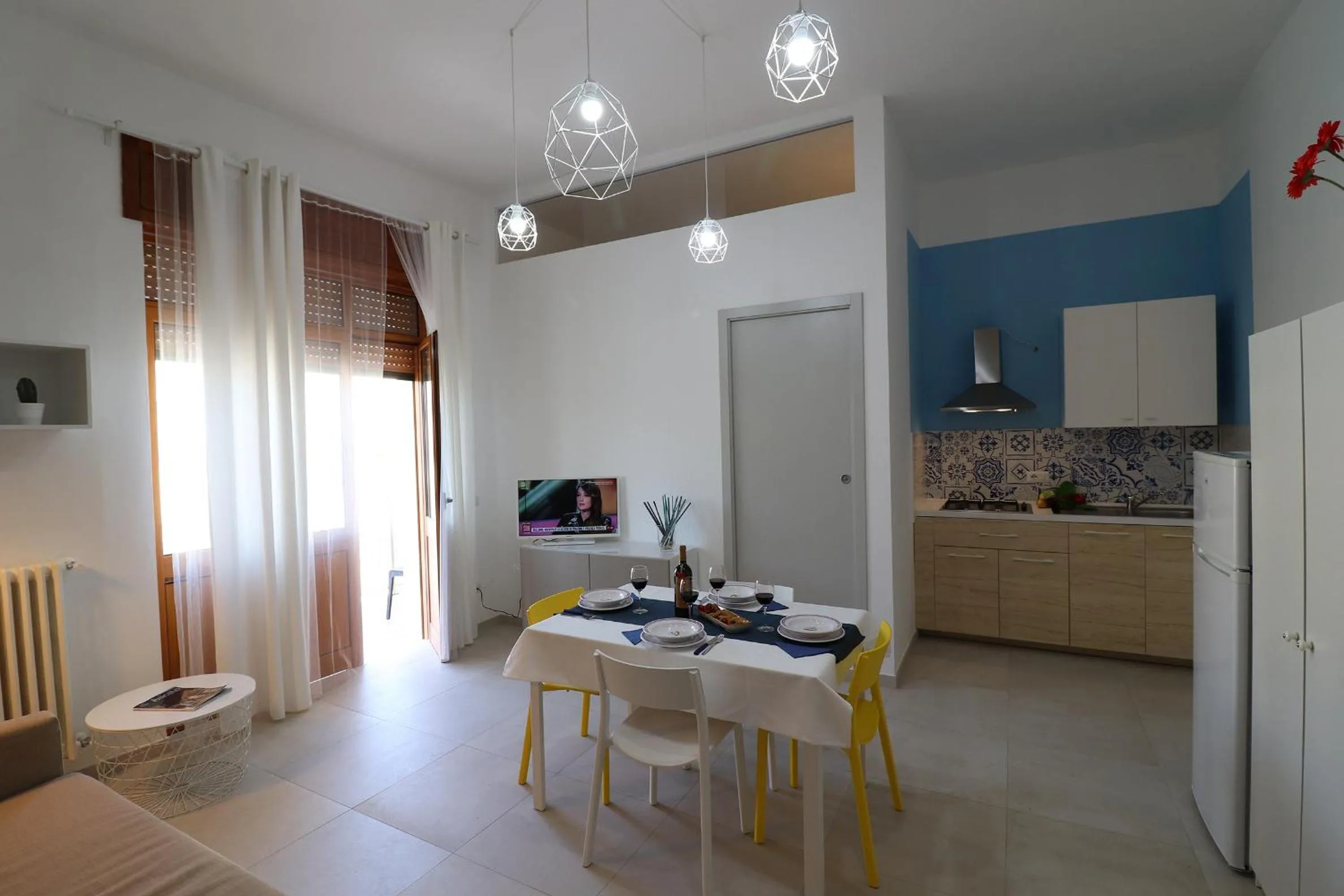 Dining Area in Holiday House Nike Otranto 4 guests