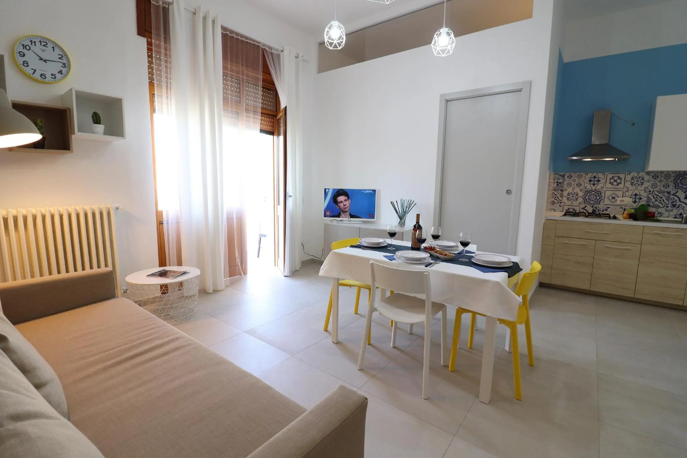 Communal lounge/ TV room, Dining Area in Holiday House Nike Otranto 4 guests