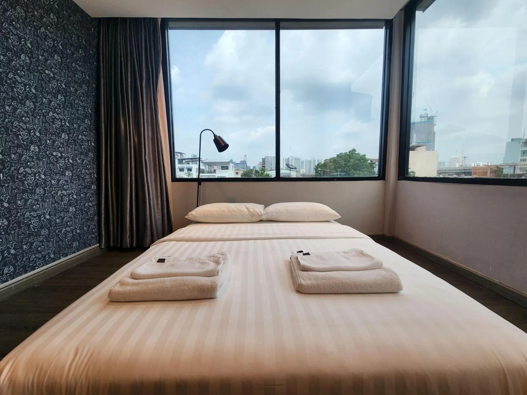 Bed in Happy Station Bangkok