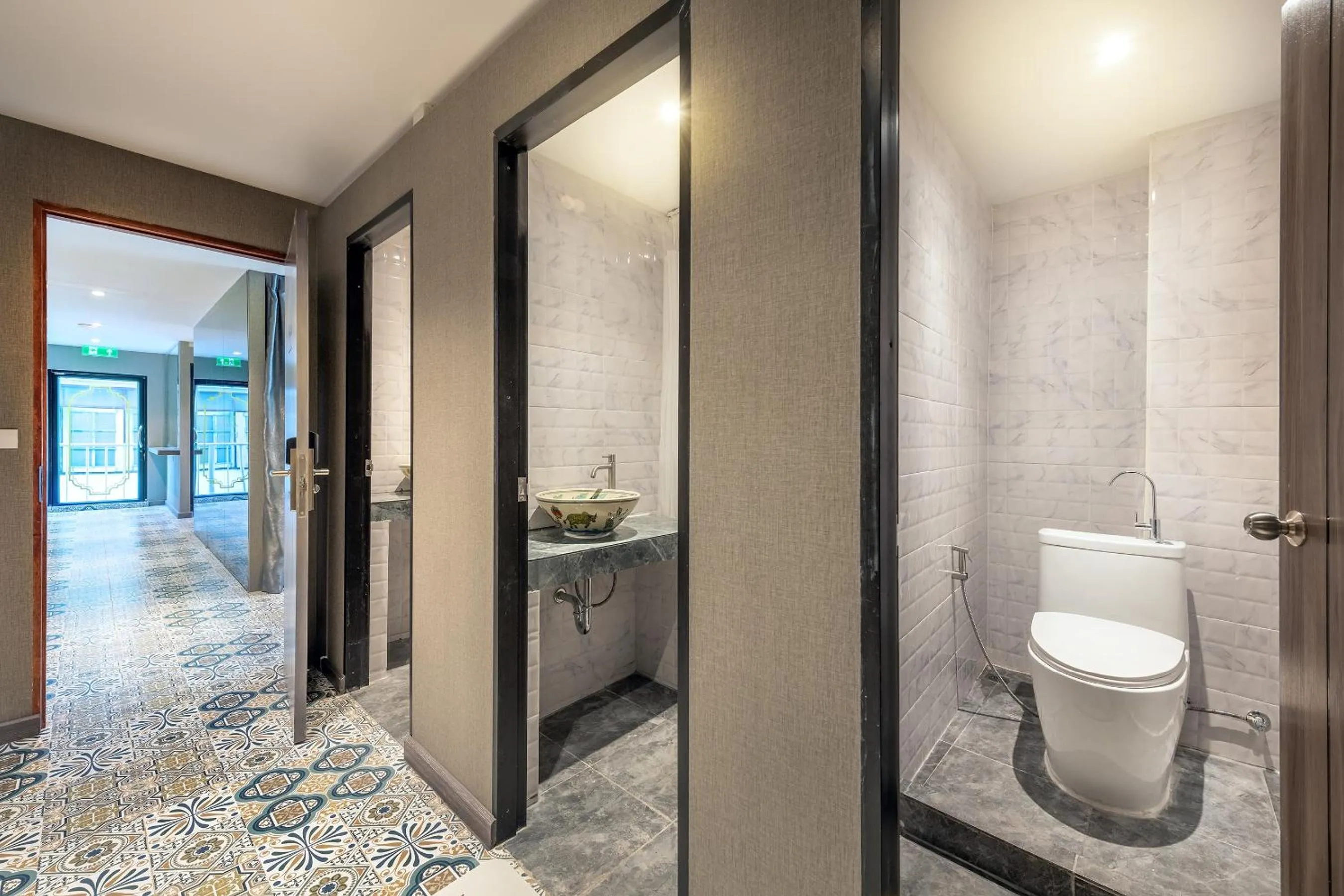 Toilet in Happy Station Bangkok