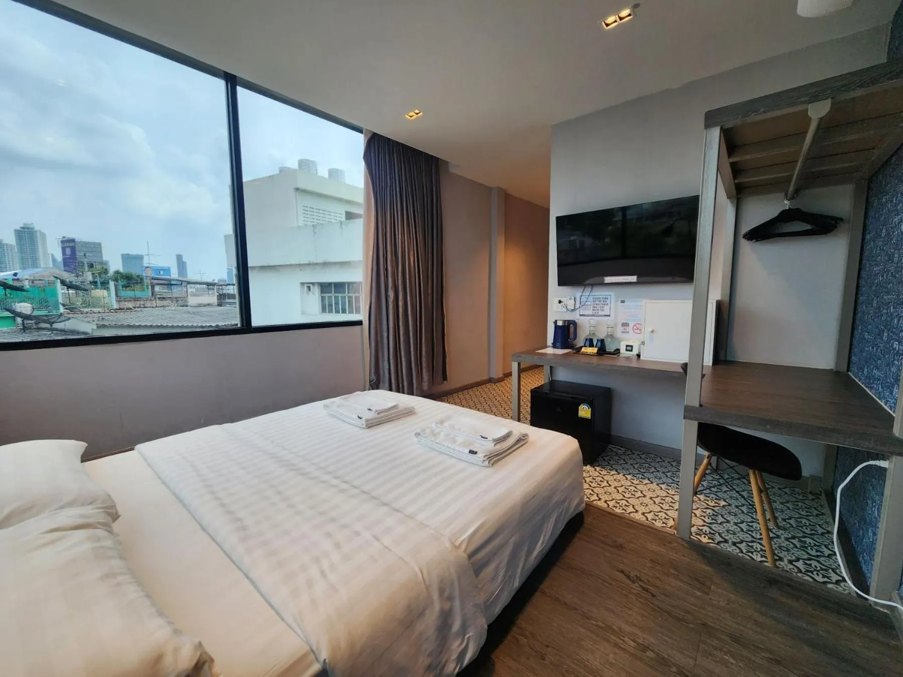 Bed in Happy Station Bangkok