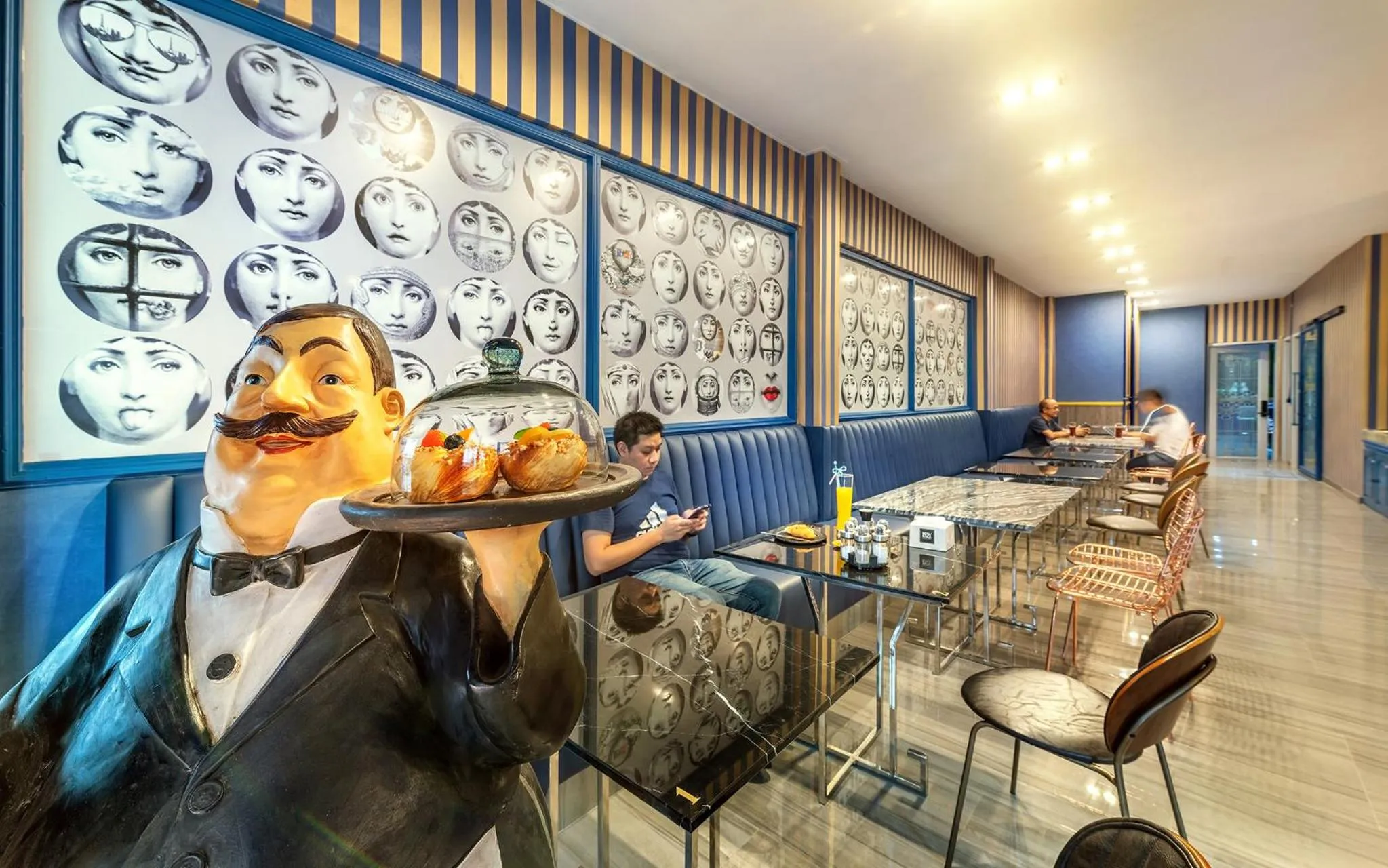 Restaurant/places to eat in Happy Station Bangkok