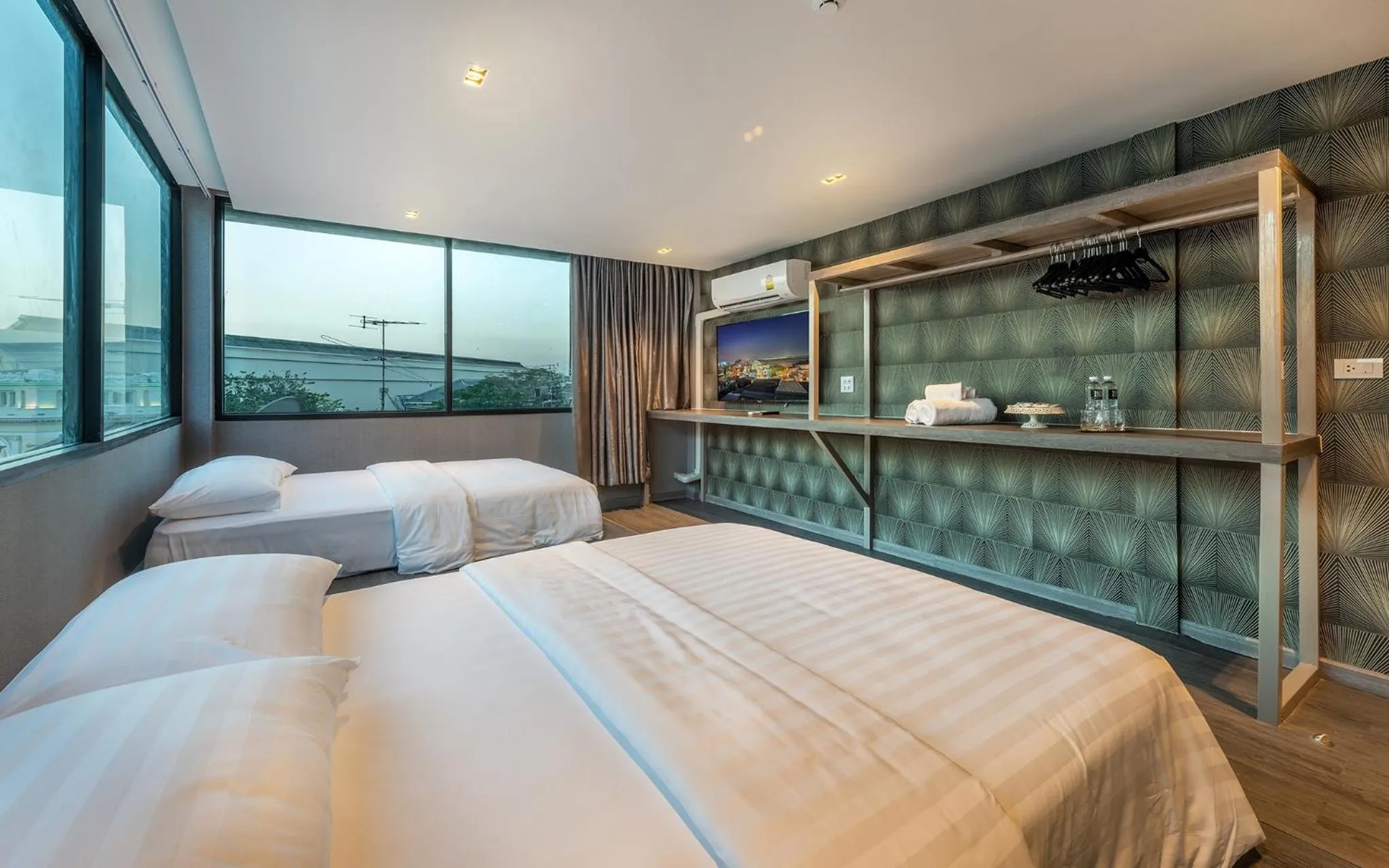 TV and multimedia, Bed in Happy Station Bangkok