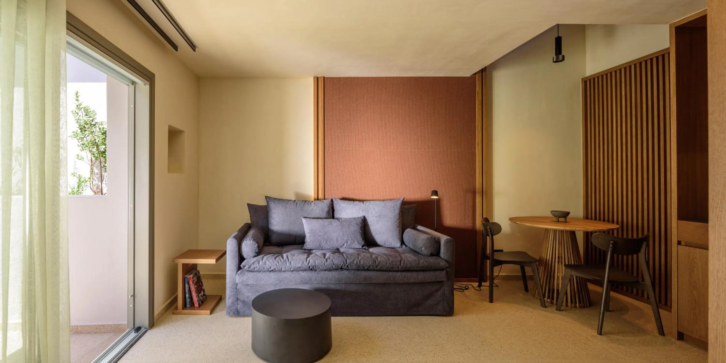 Alleys All-Suite Hotel & Spa