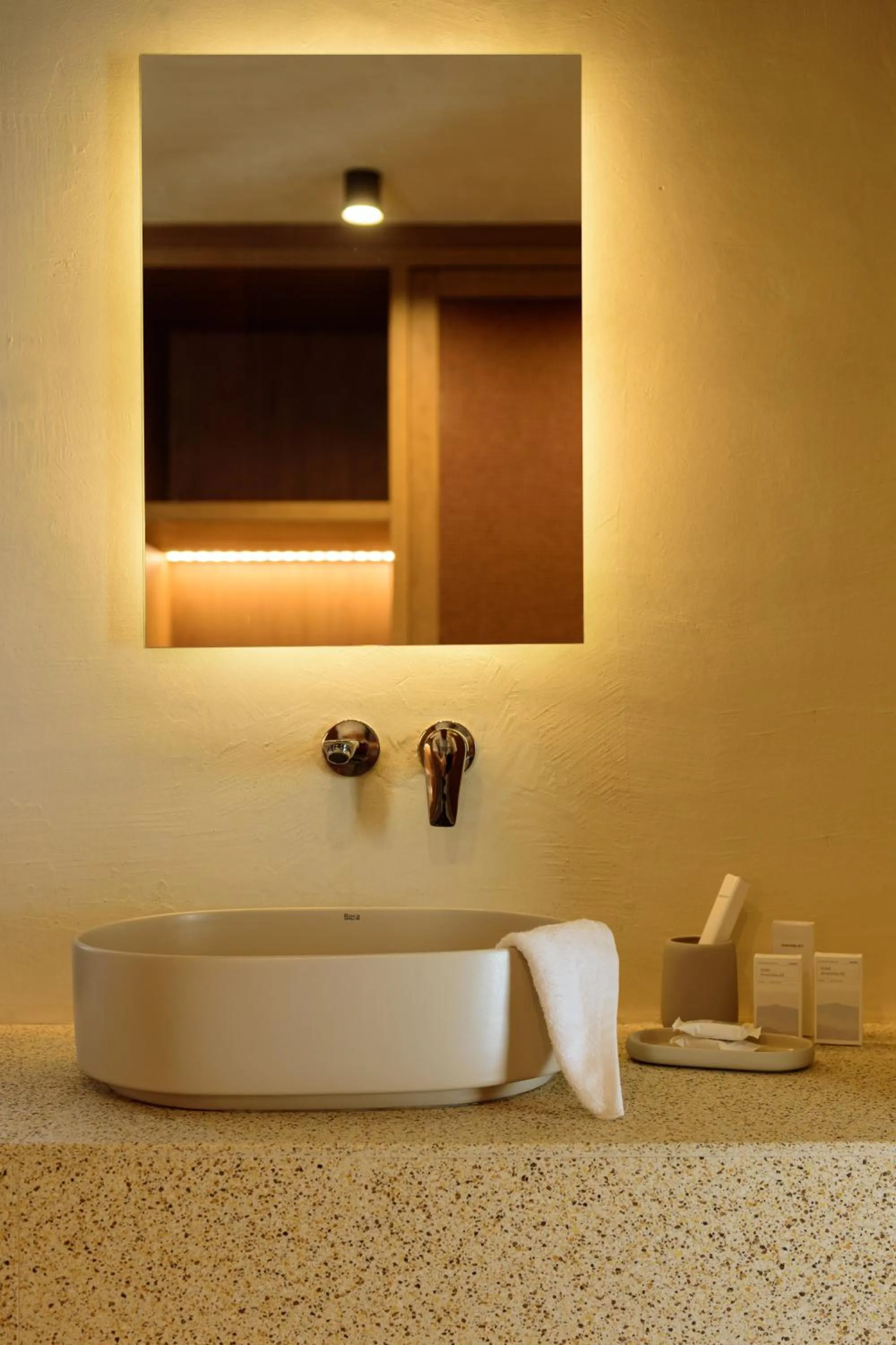 Alleys All-Suite Hotel & Spa