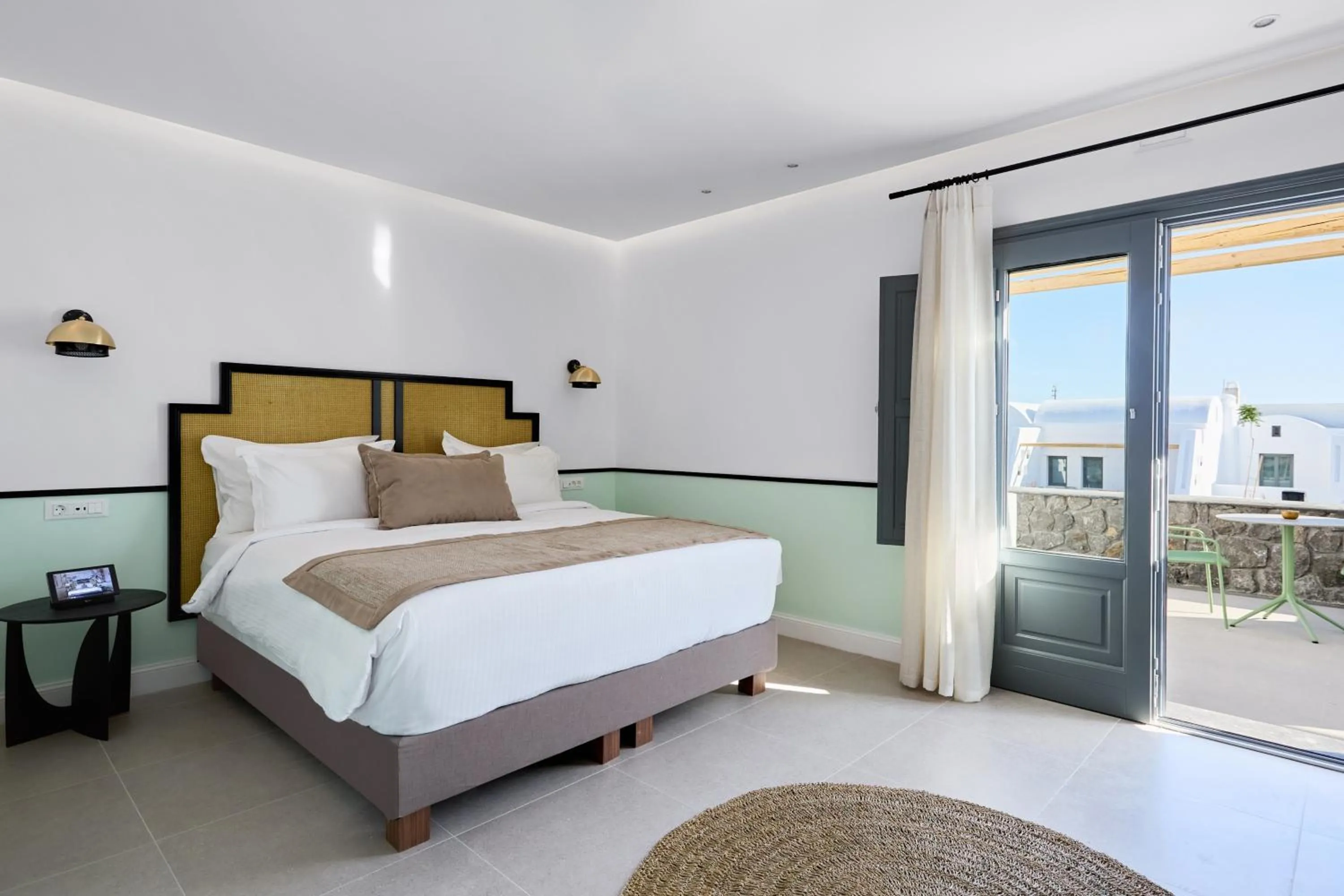 Bed in Alleys All-Suite Hotel & Spa