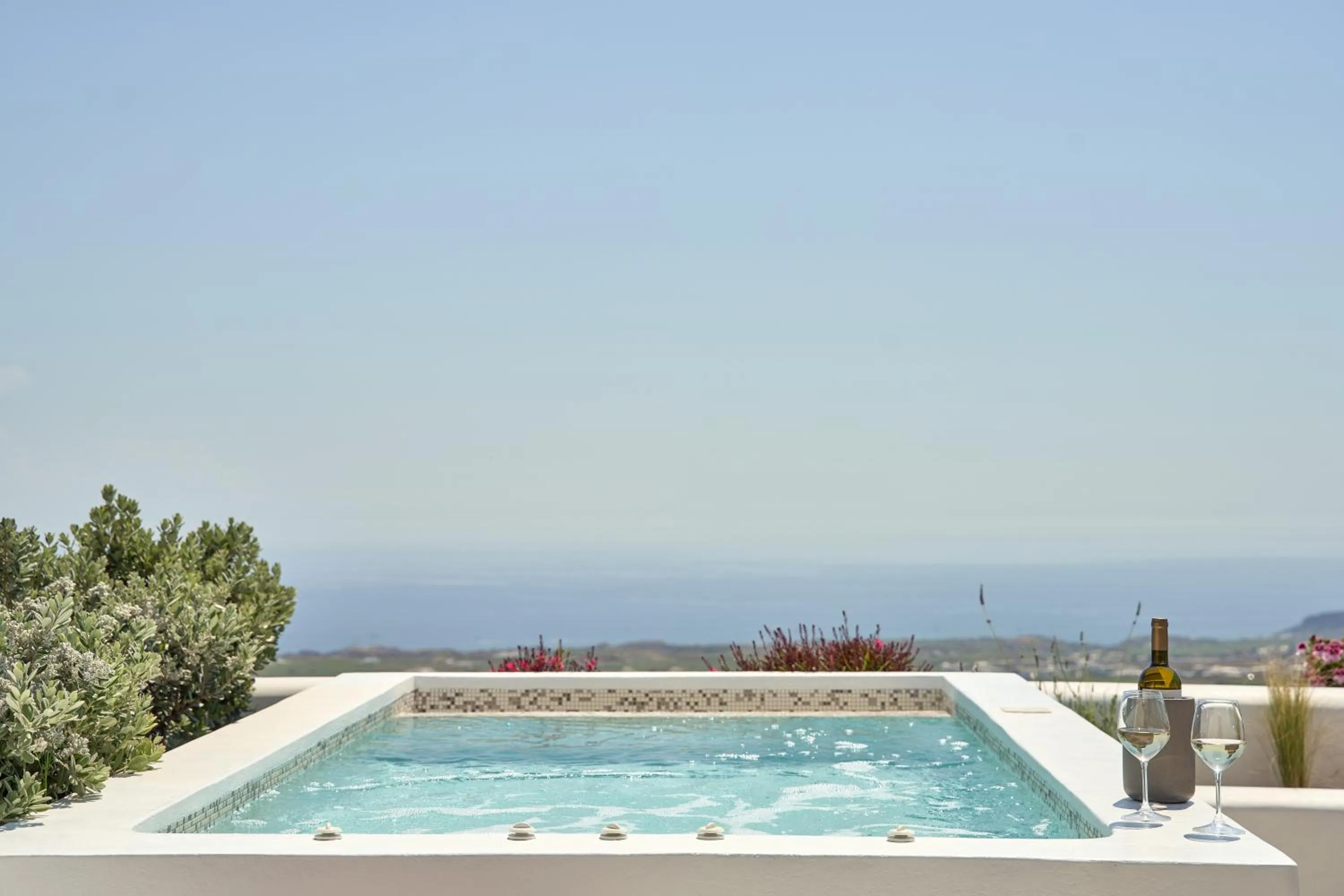 Alleys All-Suite Hotel & Spa