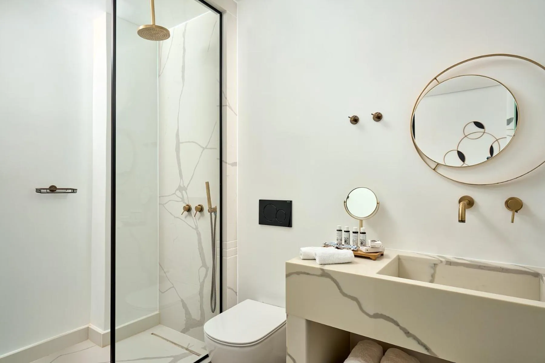 Bathroom in Alleys All-Suite Hotel & Spa