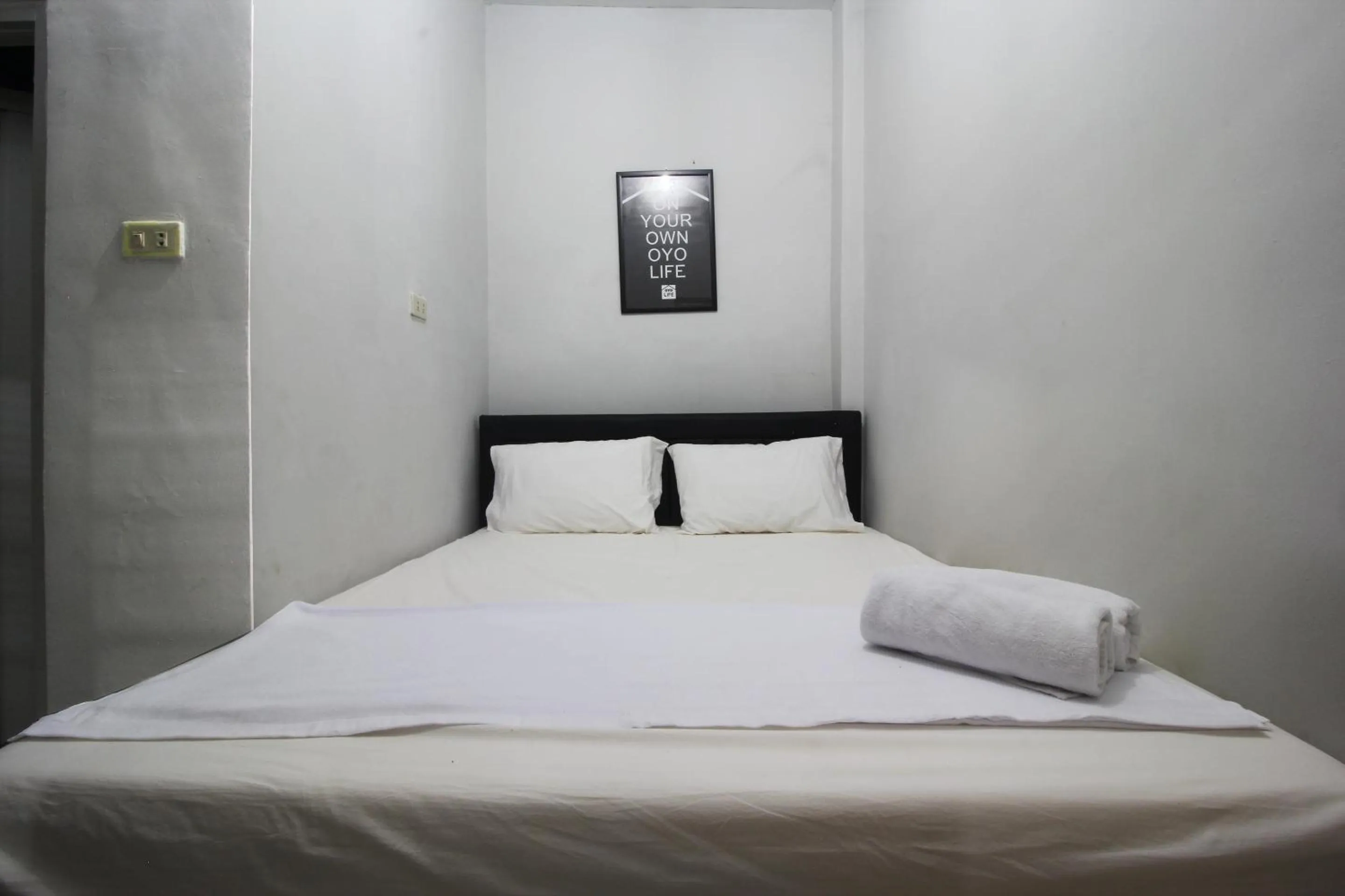 Bedroom, Bed in OYO Life 2273 Pratama Homestay