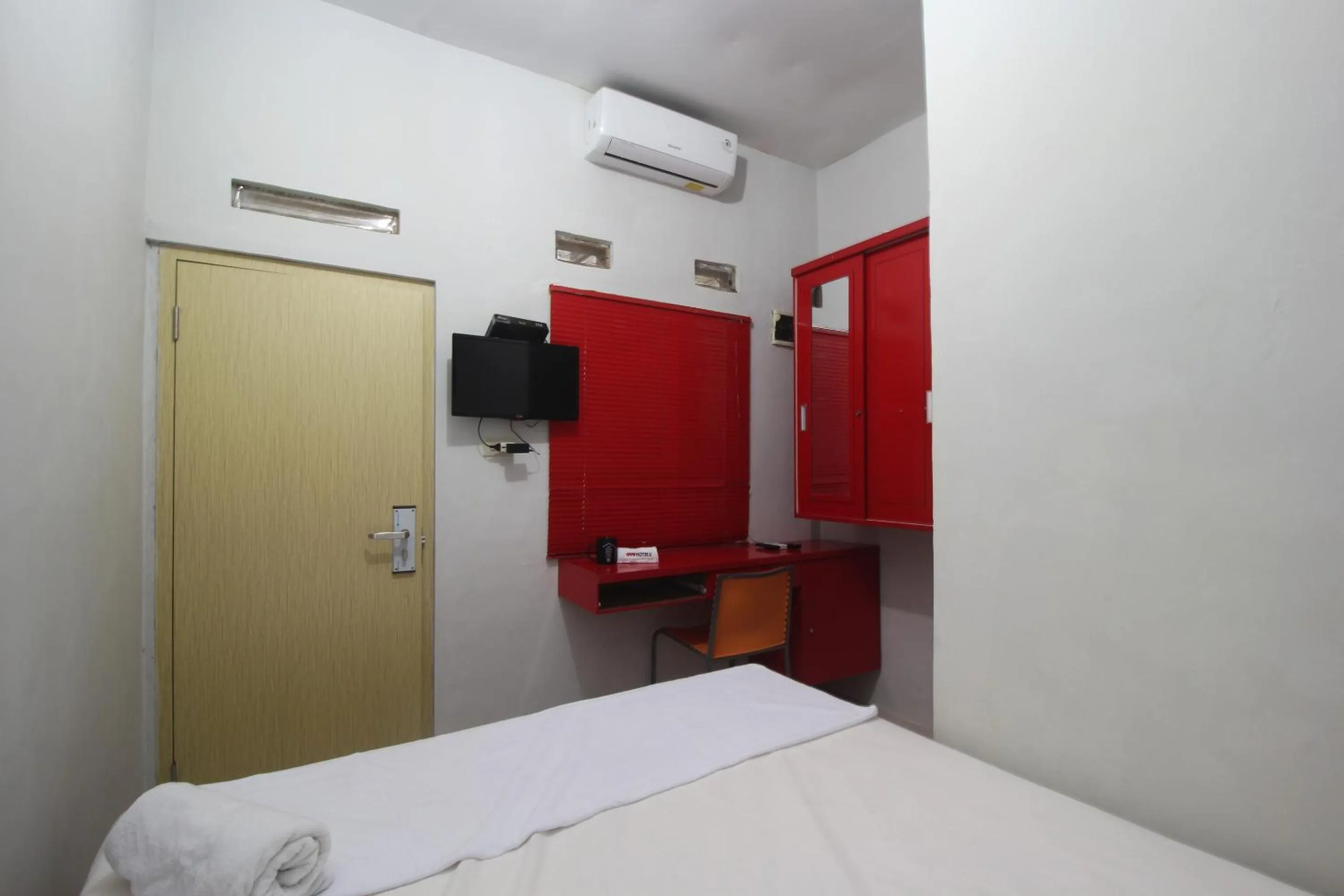 Bedroom, Bed in OYO Life 2273 Pratama Homestay
