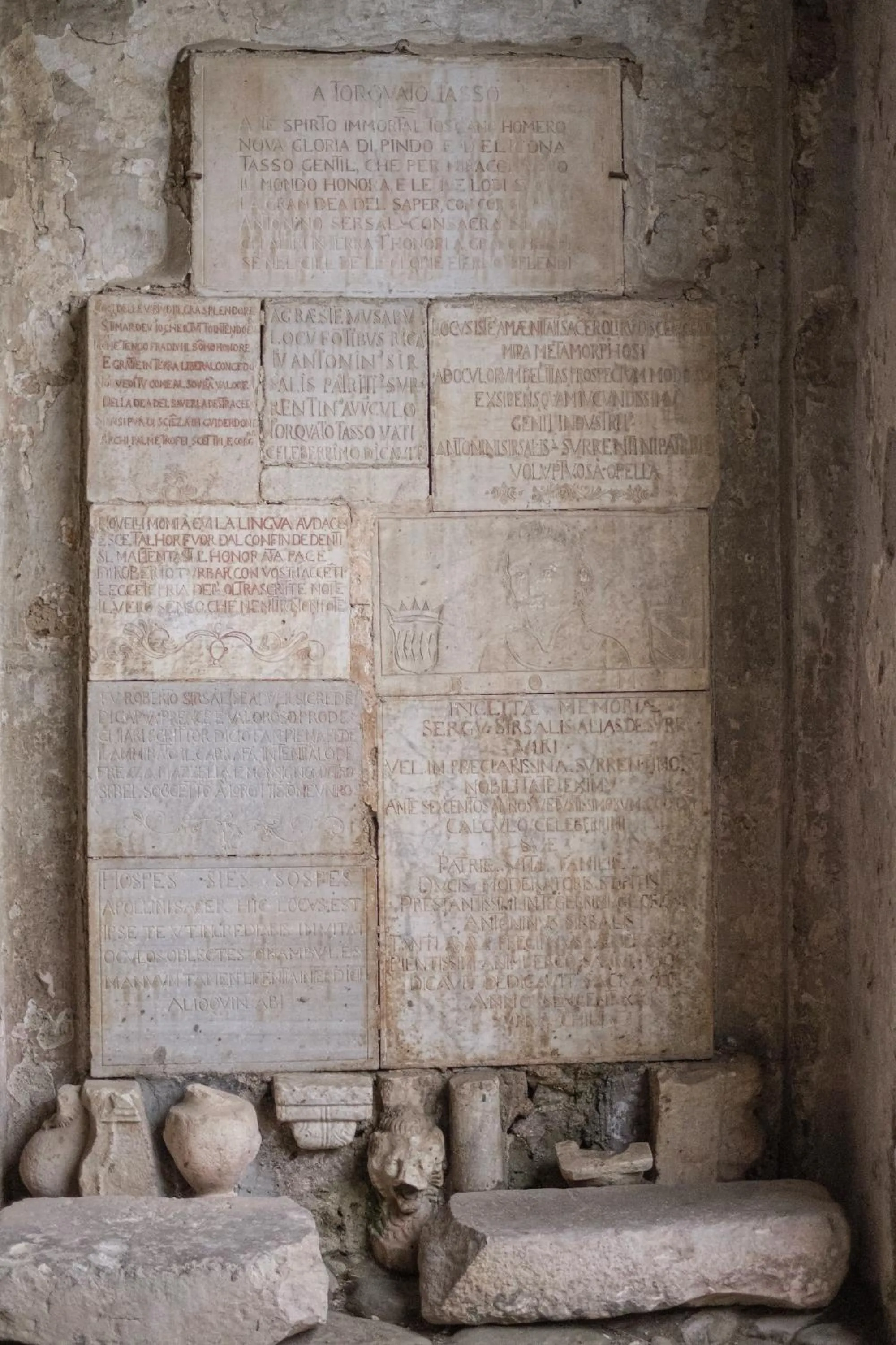 Facade/entrance in la dimora di Cornelia