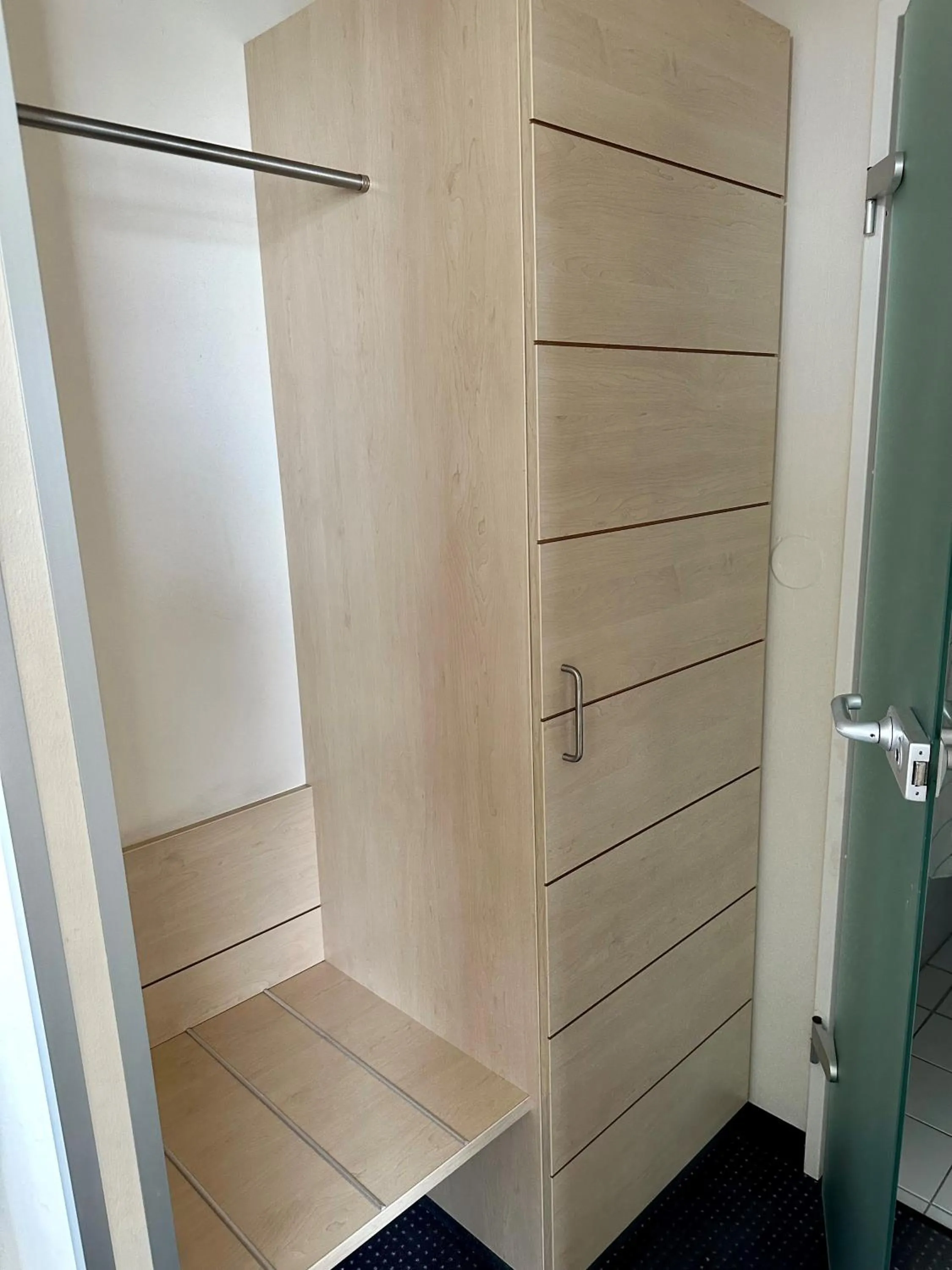 wardrobe in Enjoy Hotel am Studio