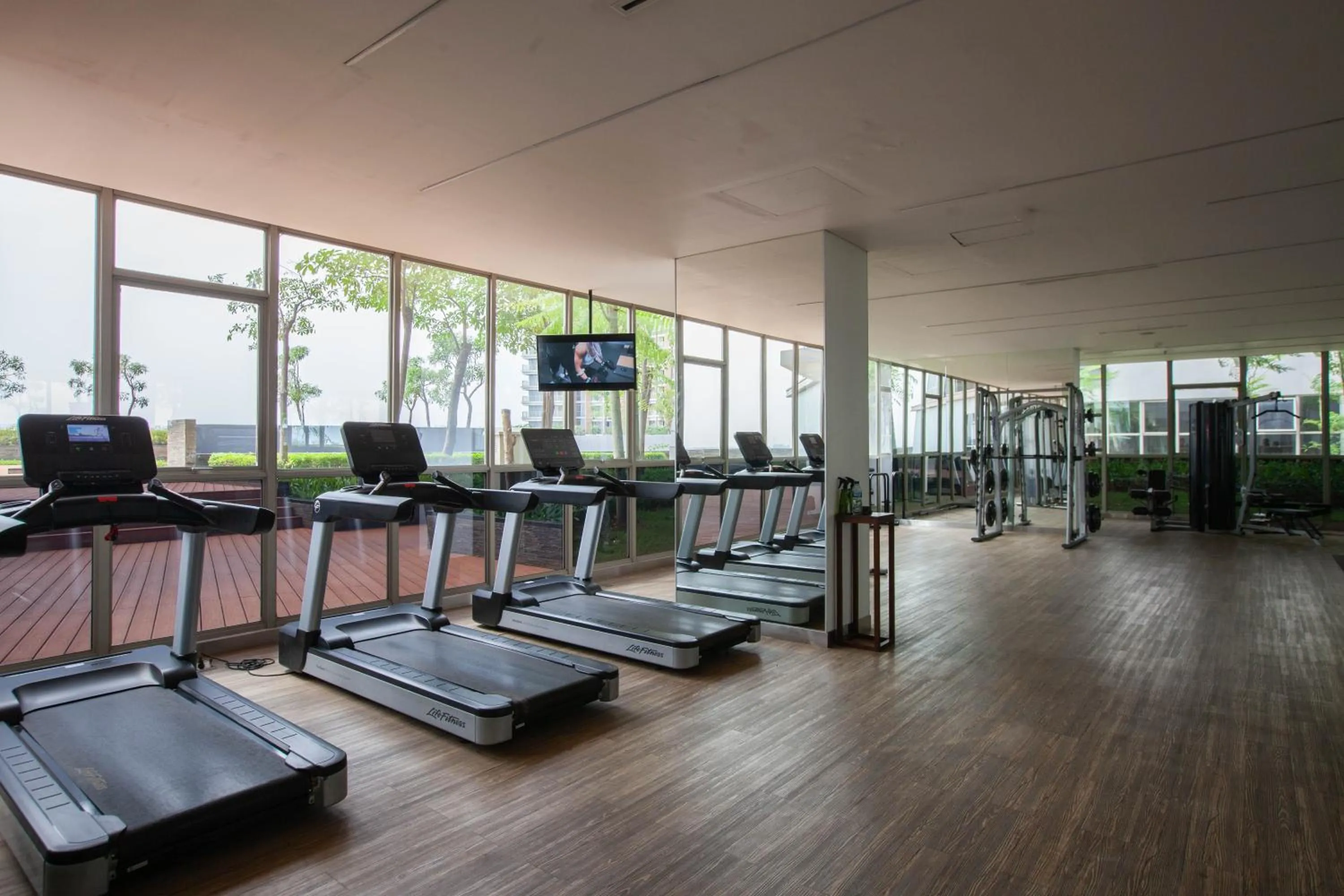 Fitness centre/facilities in Oakwood Apartments PIK Jakarta