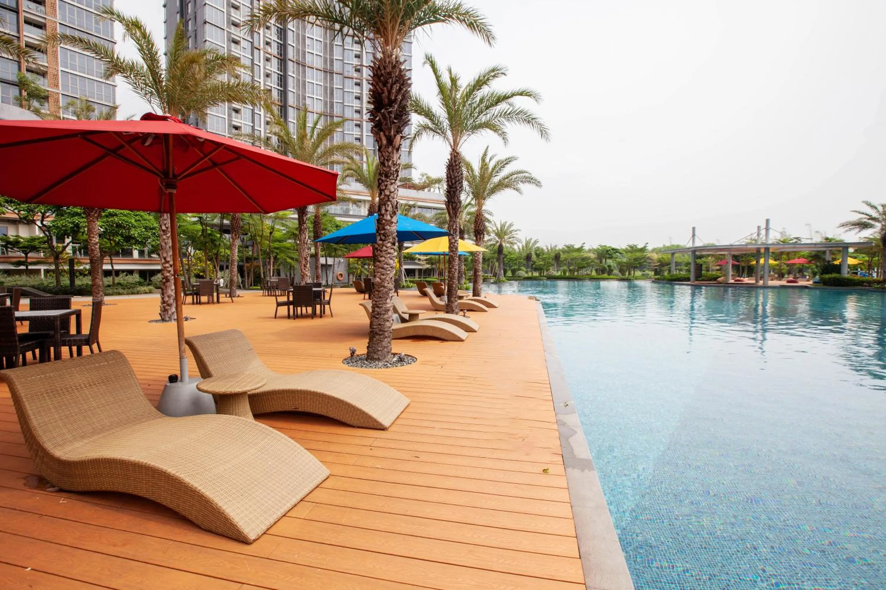 Swimming pool in Oakwood Apartments PIK Jakarta