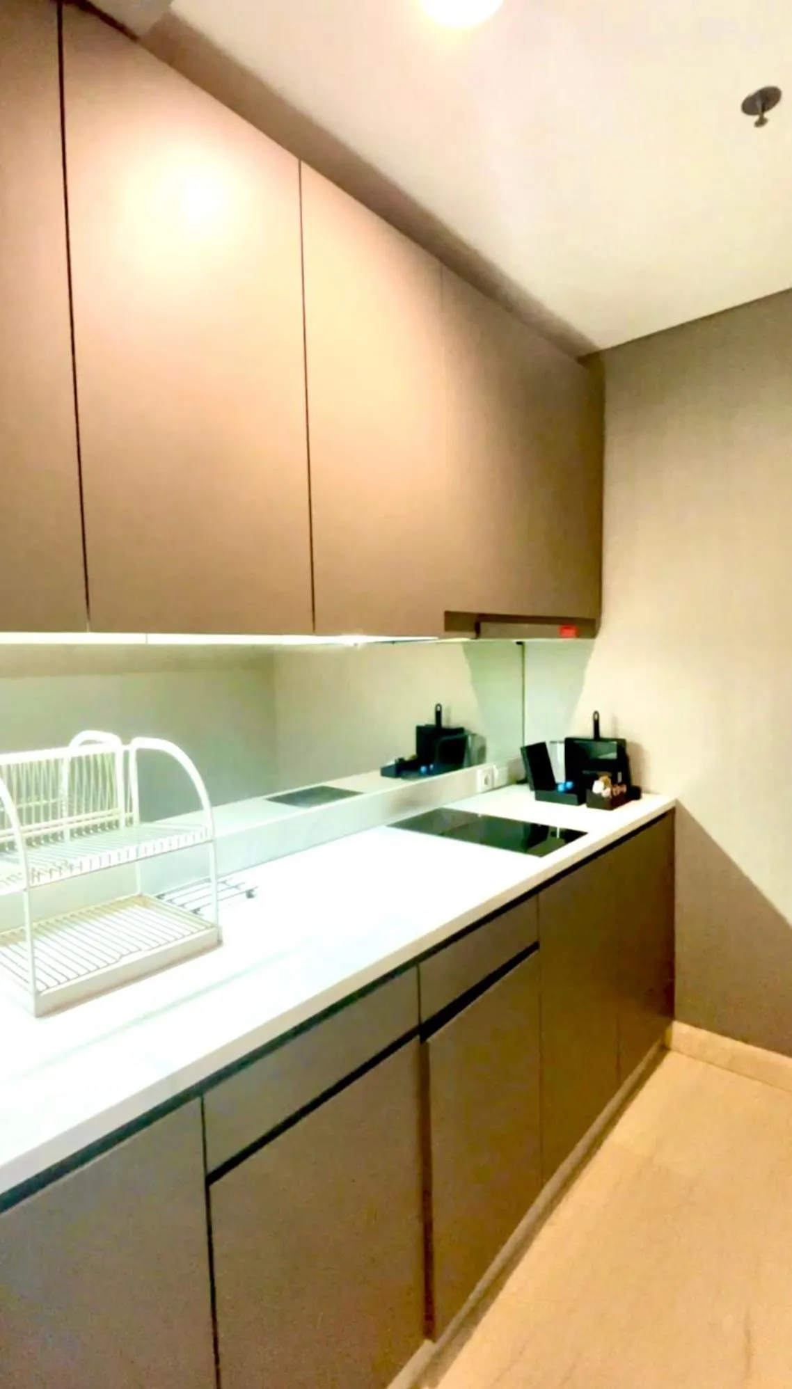 Kitchen or kitchenette in Oakwood Apartments PIK Jakarta