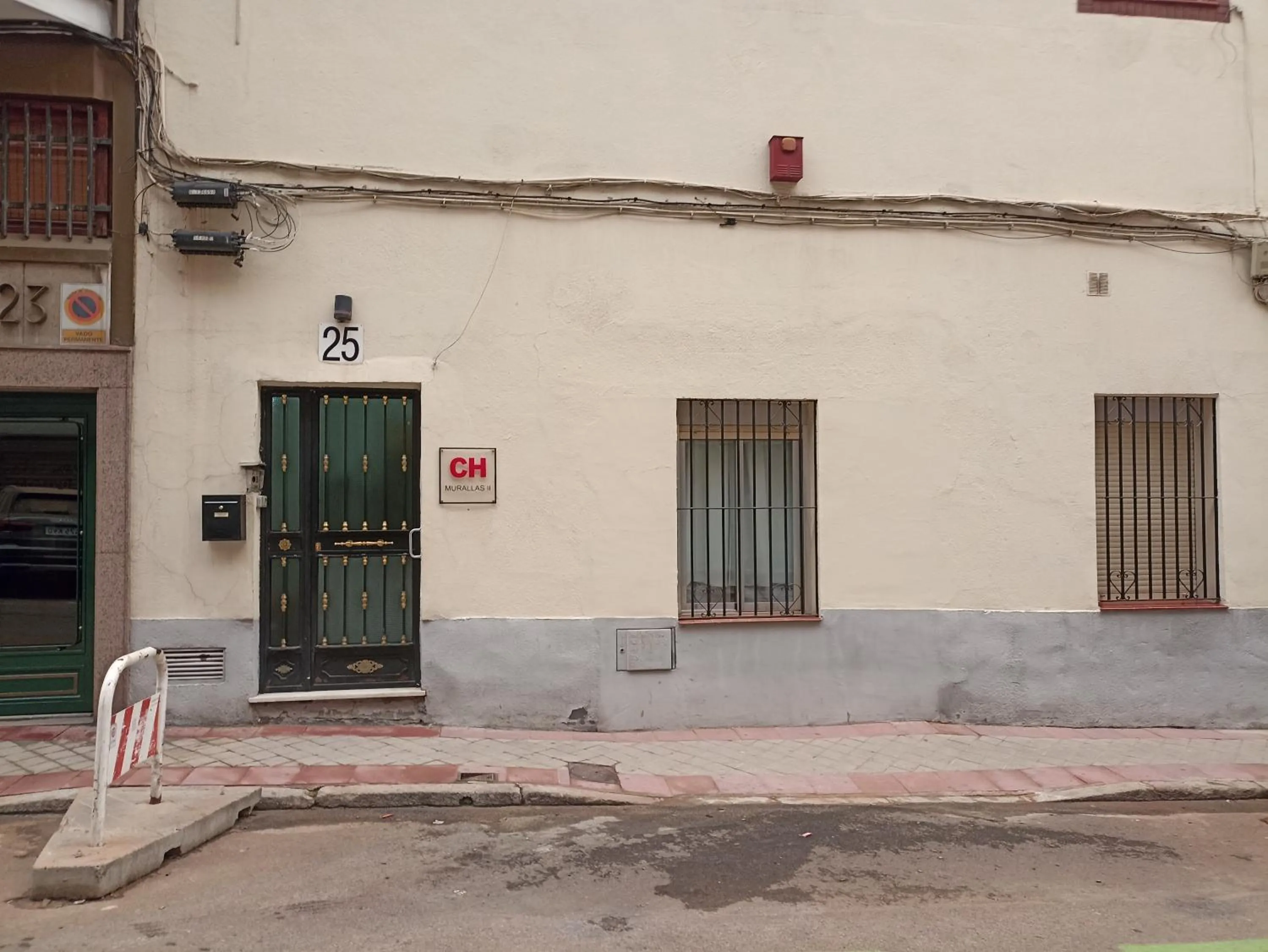 Facade/entrance in CH Murallas II